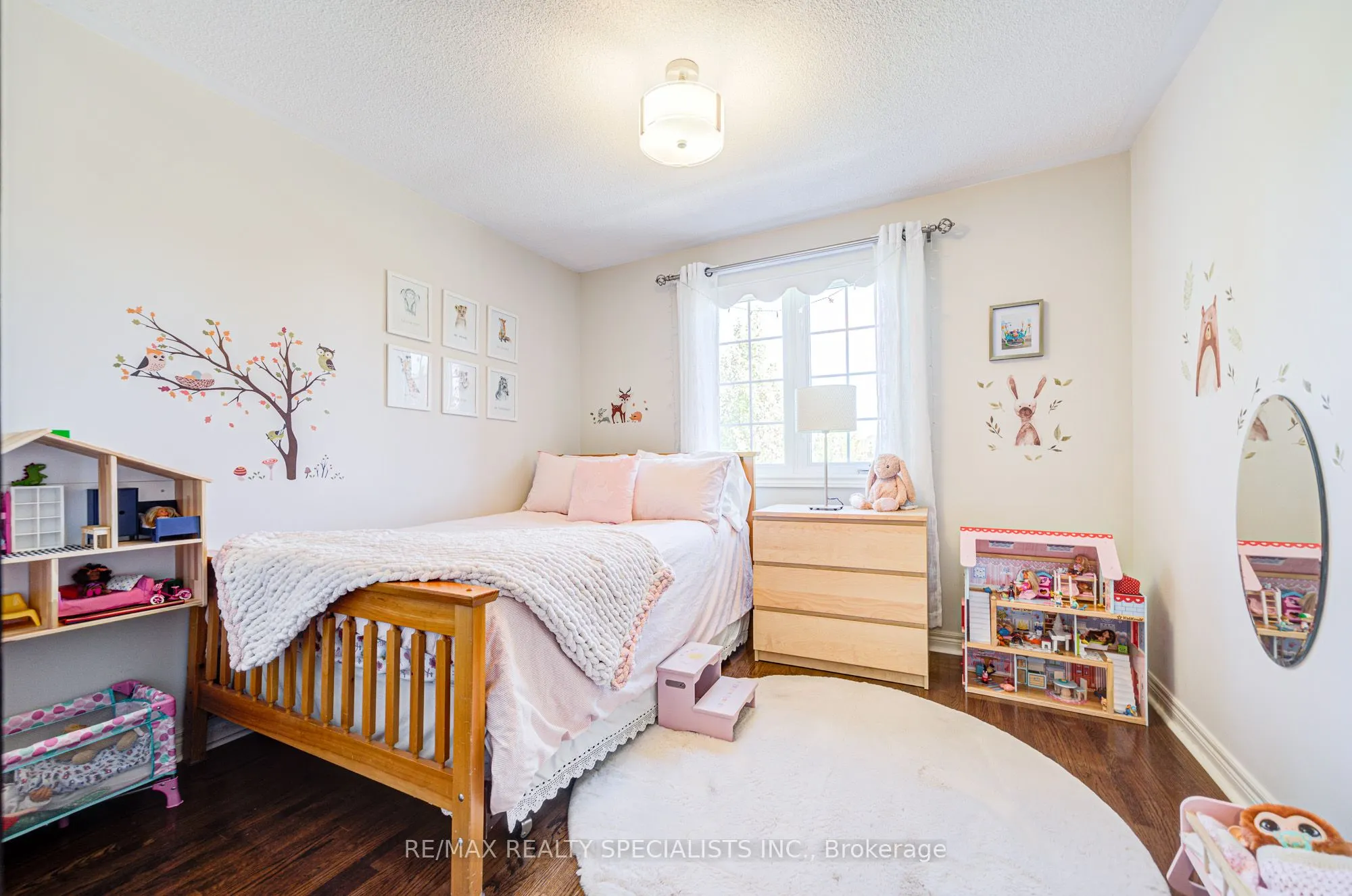 11 Bridlewood Boulevard