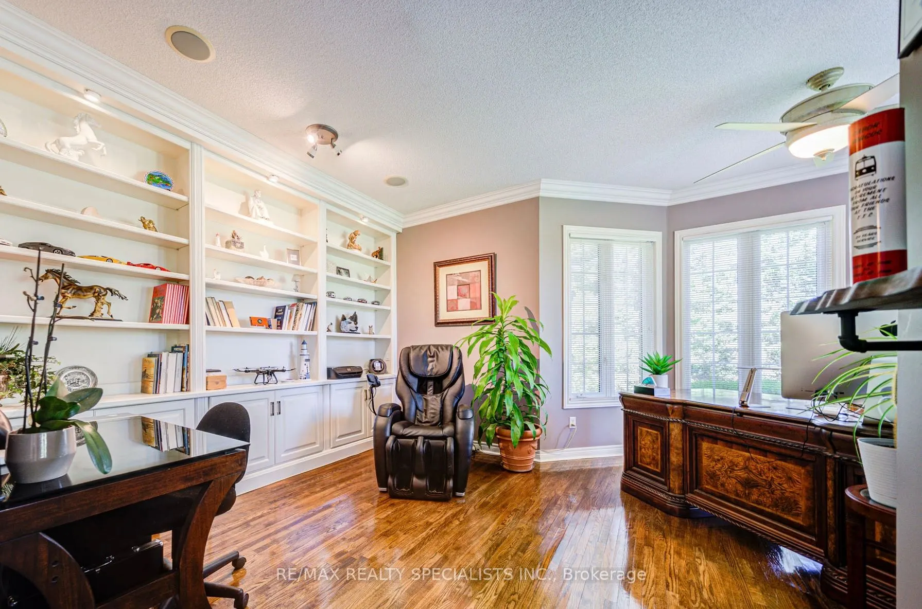 11 Bridlewood Boulevard