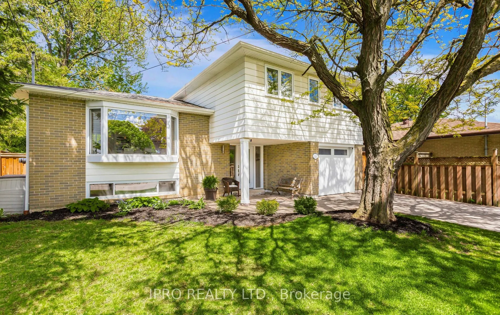 14 Crombie Place