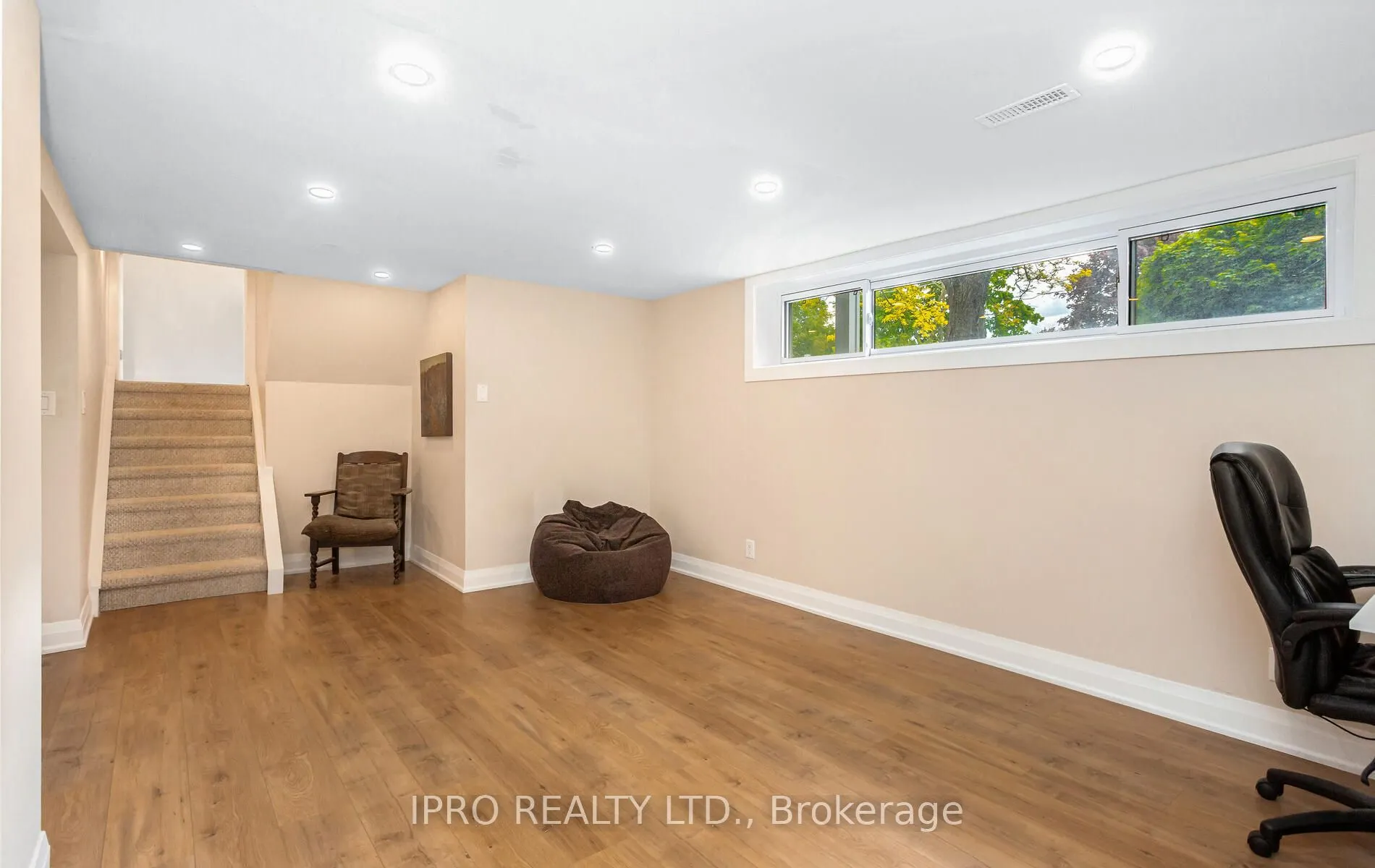 14 Crombie Place