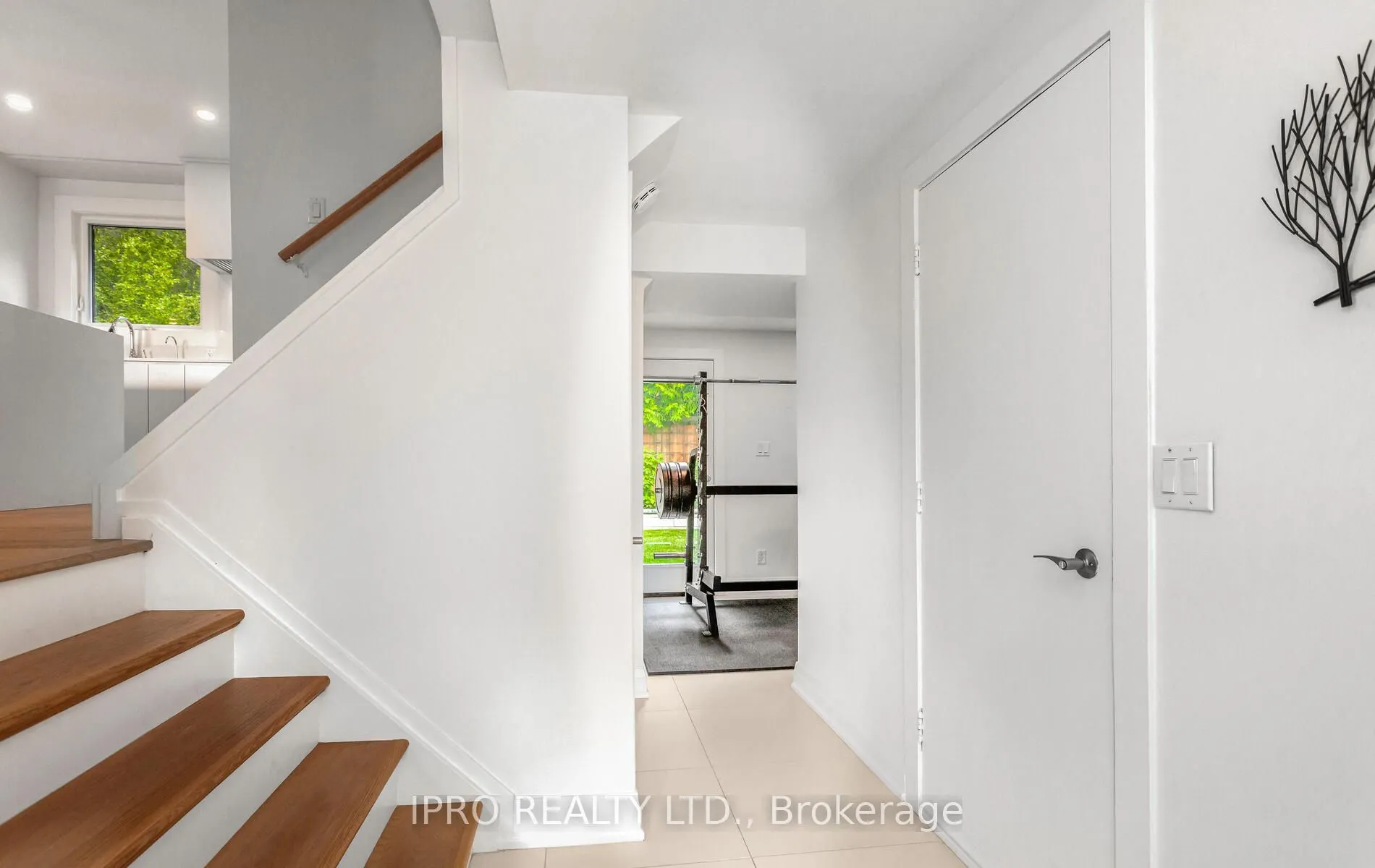 14 Crombie Place