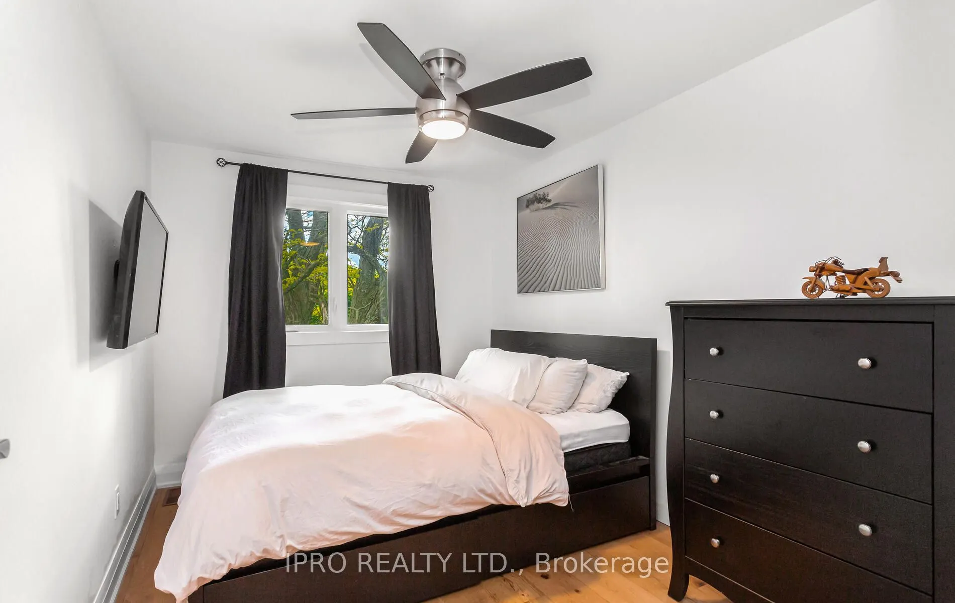 14 Crombie Place