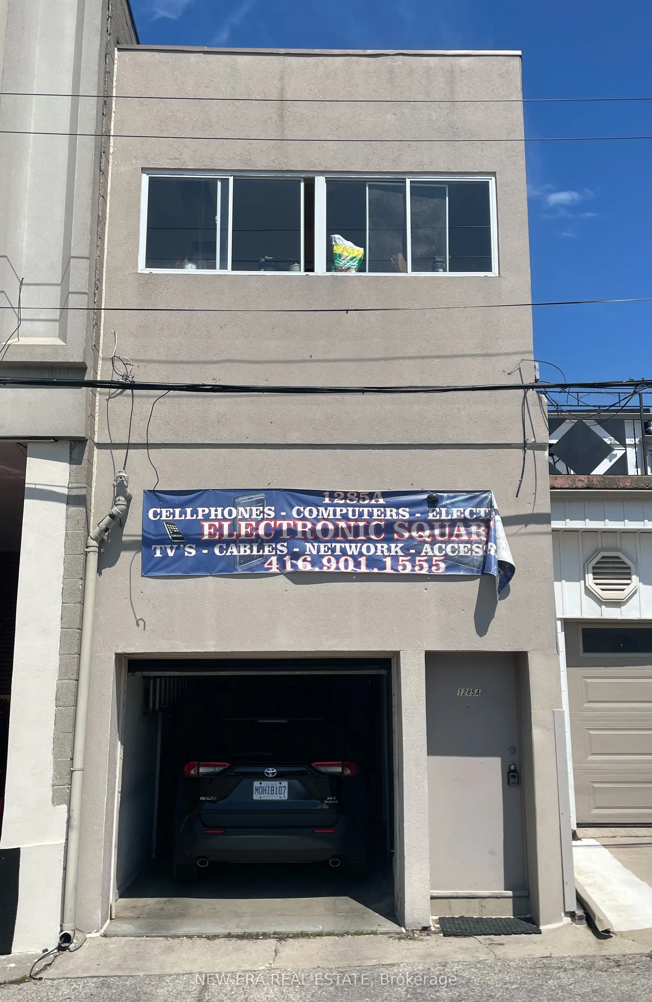 1285A St Clair Avenue W