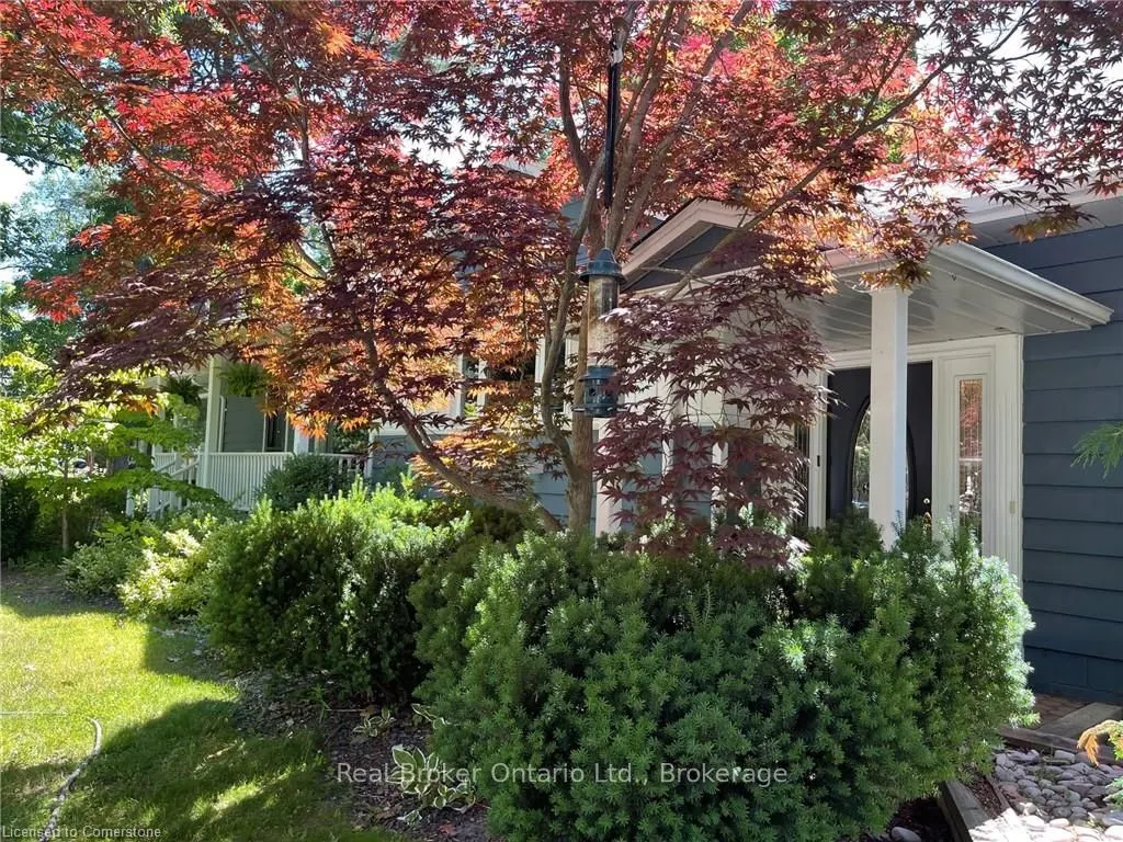 374 Spruce Street