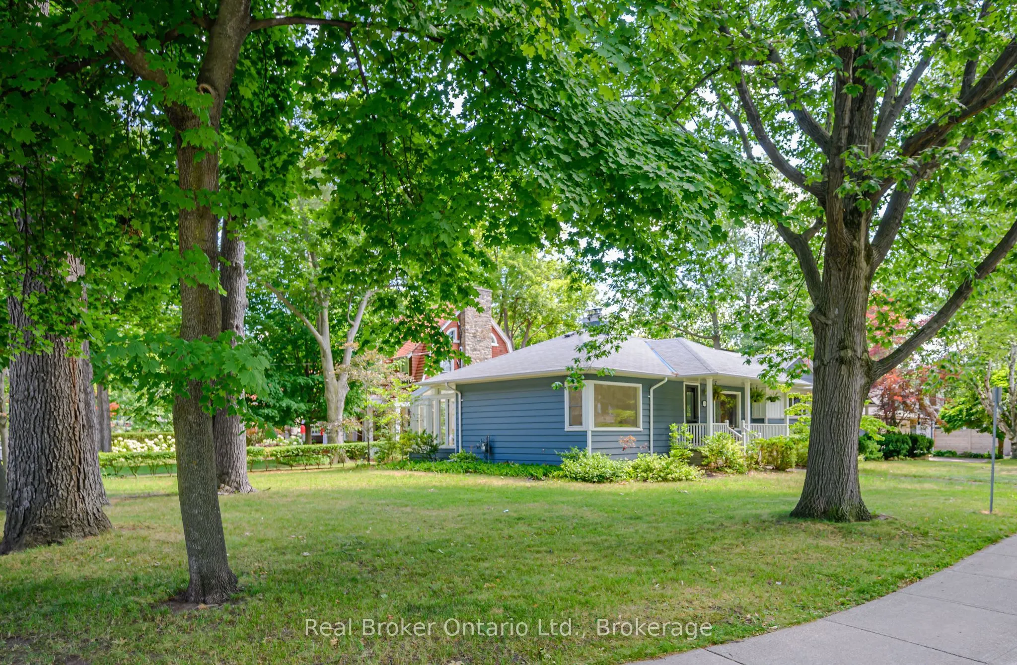 374 Spruce Street