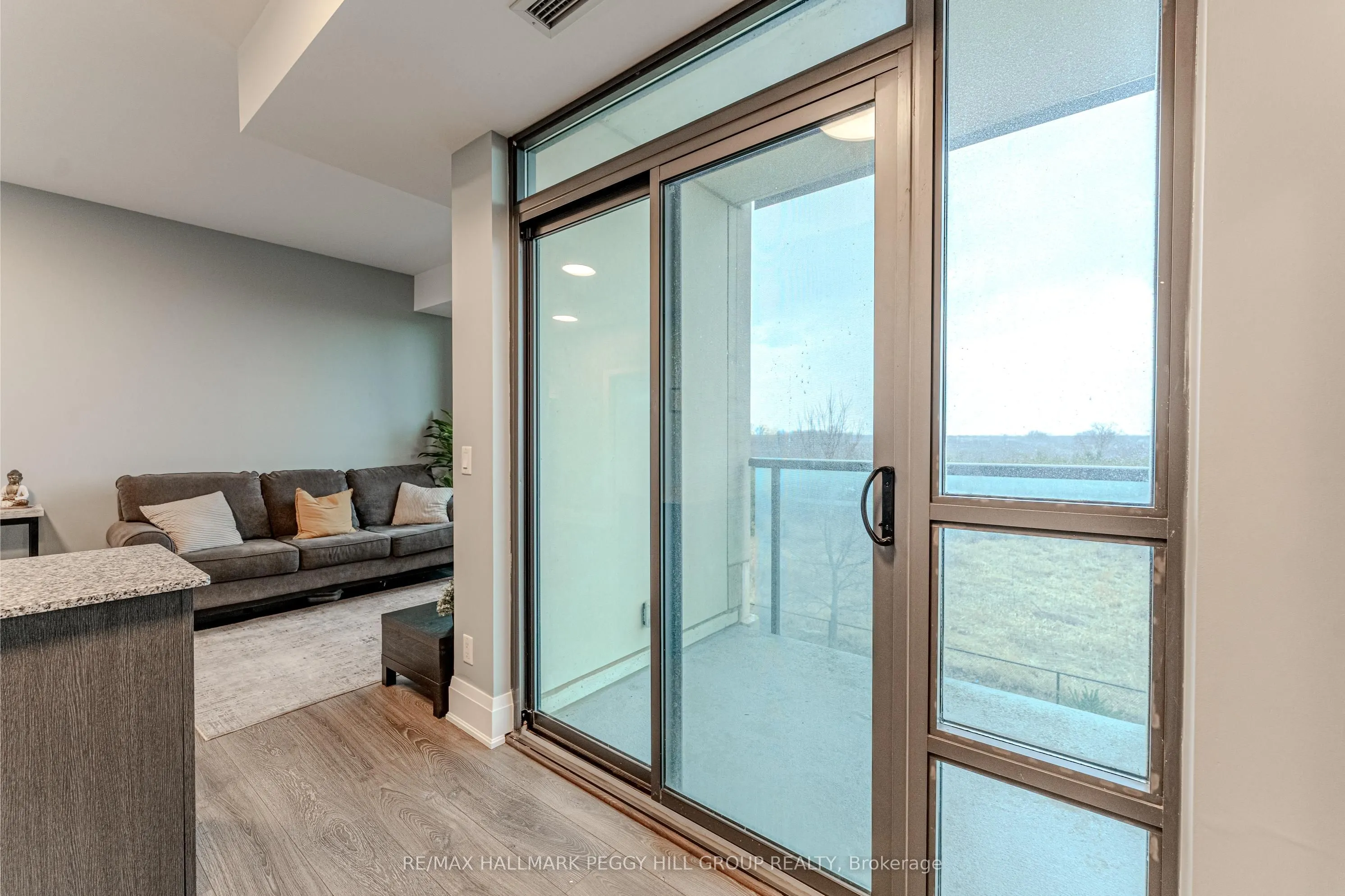 45 Yorkland Boulevard, #206