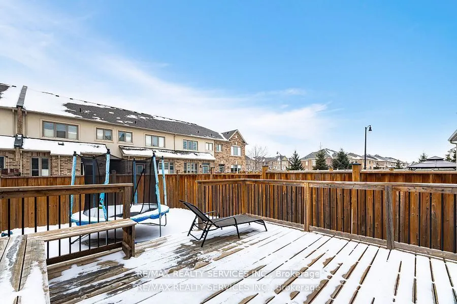 7 Lady Evelyn Crescent