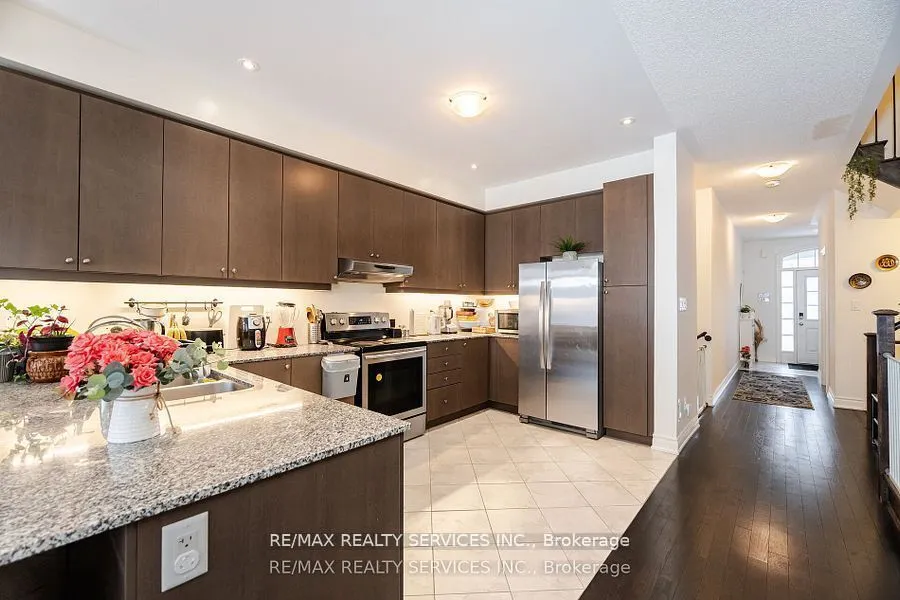 7 Lady Evelyn Crescent