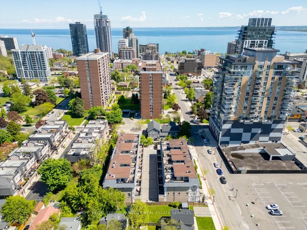 509 Elizabeth Street, #7
