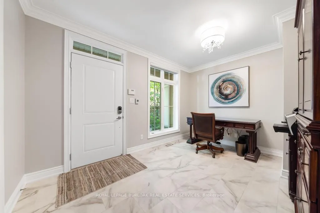 509 Elizabeth Street, #7