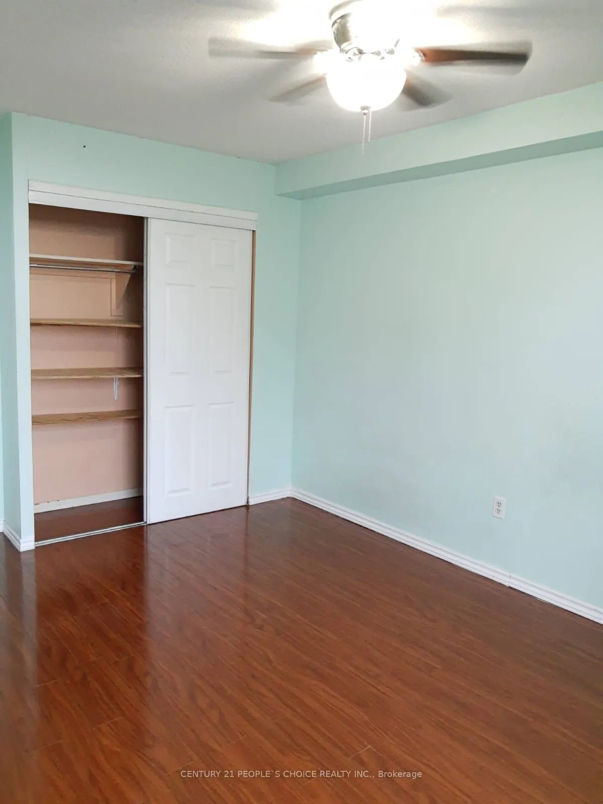 15 Kensington Road, #1405