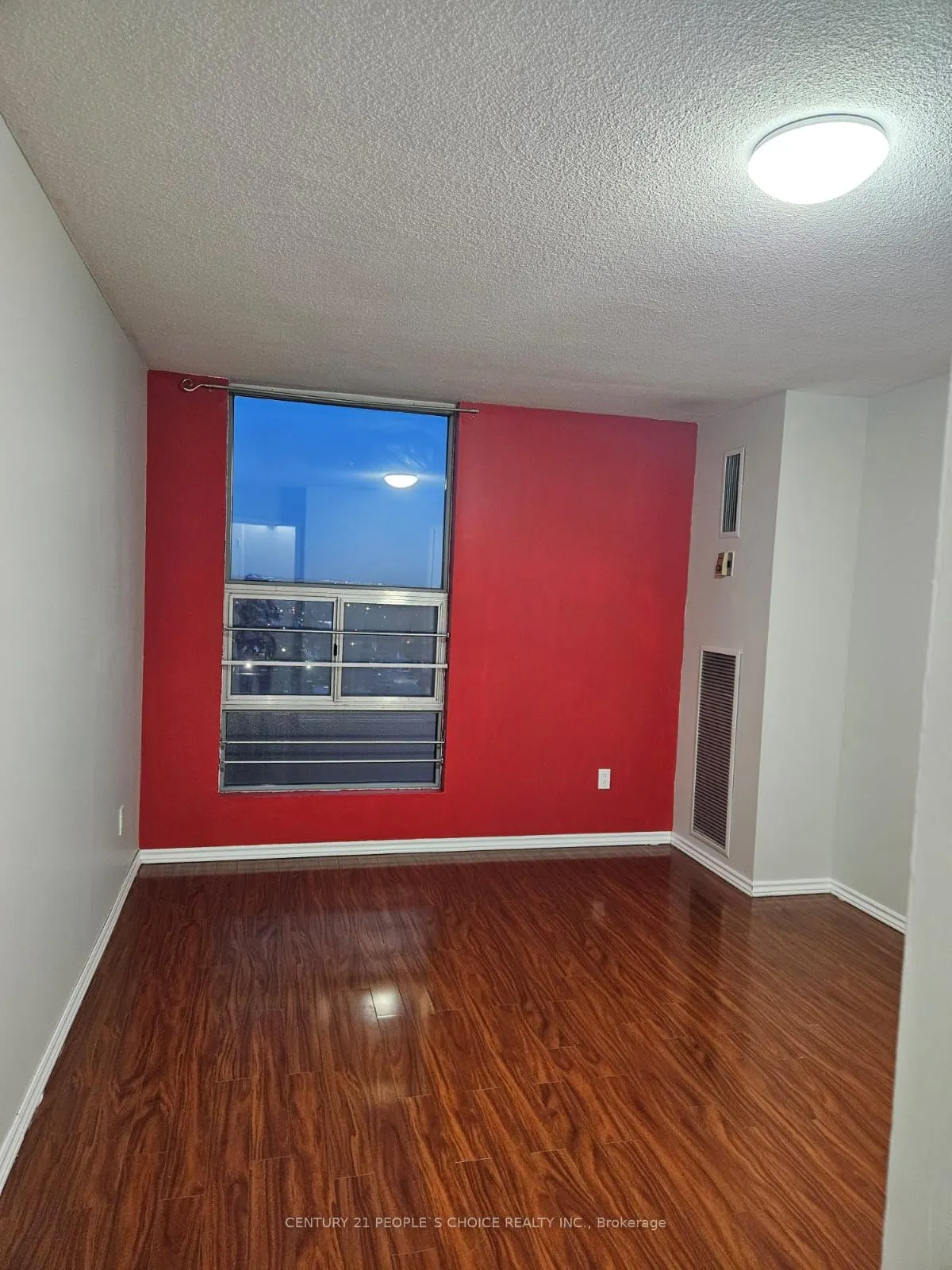 15 Kensington Road, #1405