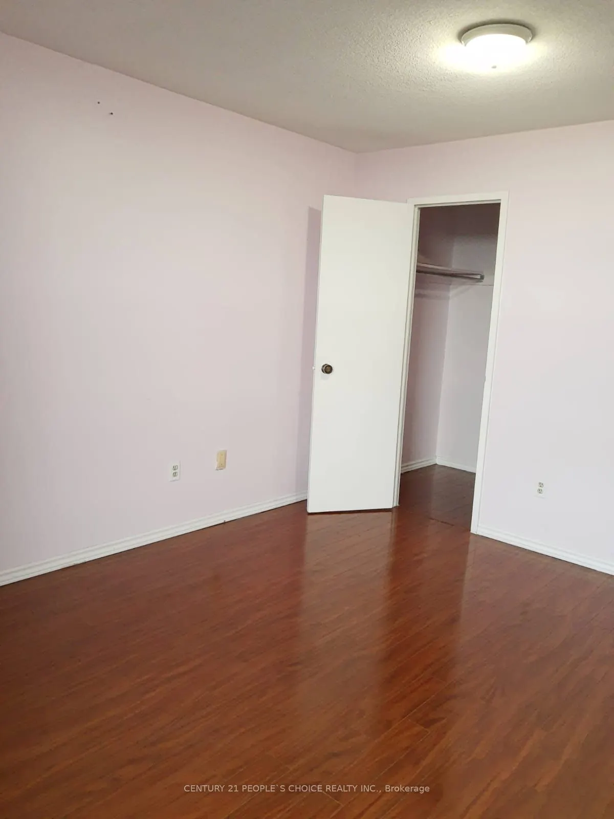 15 Kensington Road, #1405