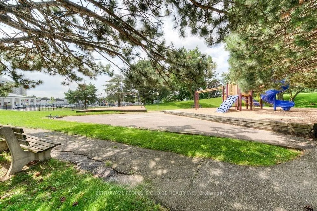 15 Kensington Road, #1405