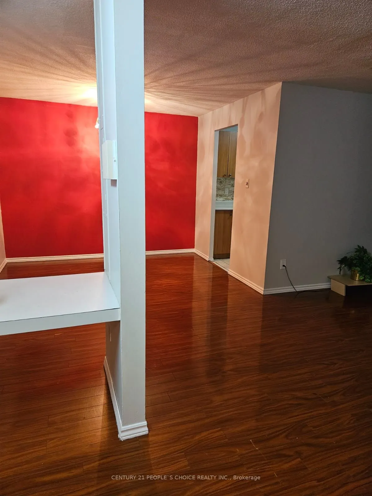 15 Kensington Road, #1405