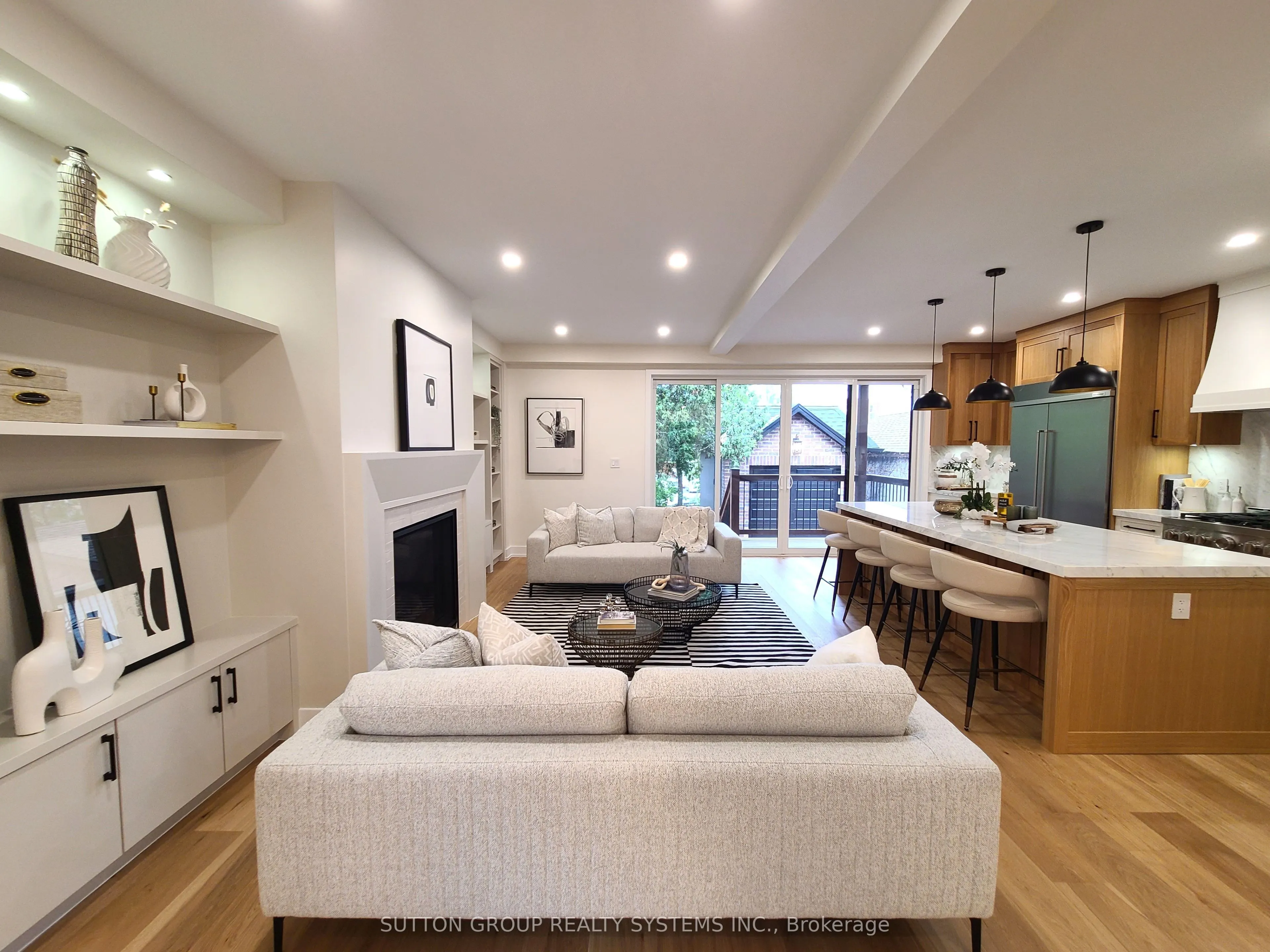 21 South Kingsway