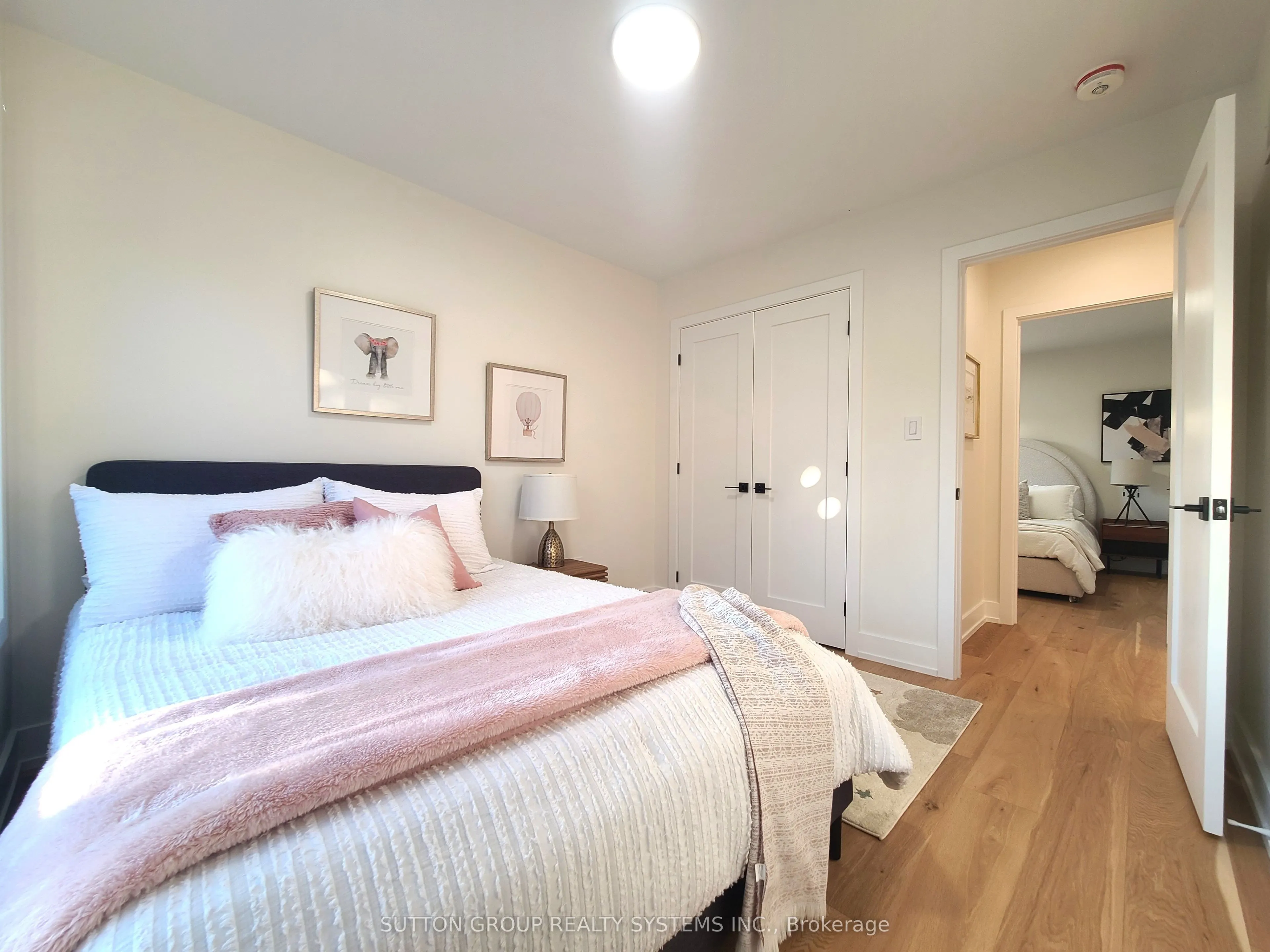 21 South Kingsway