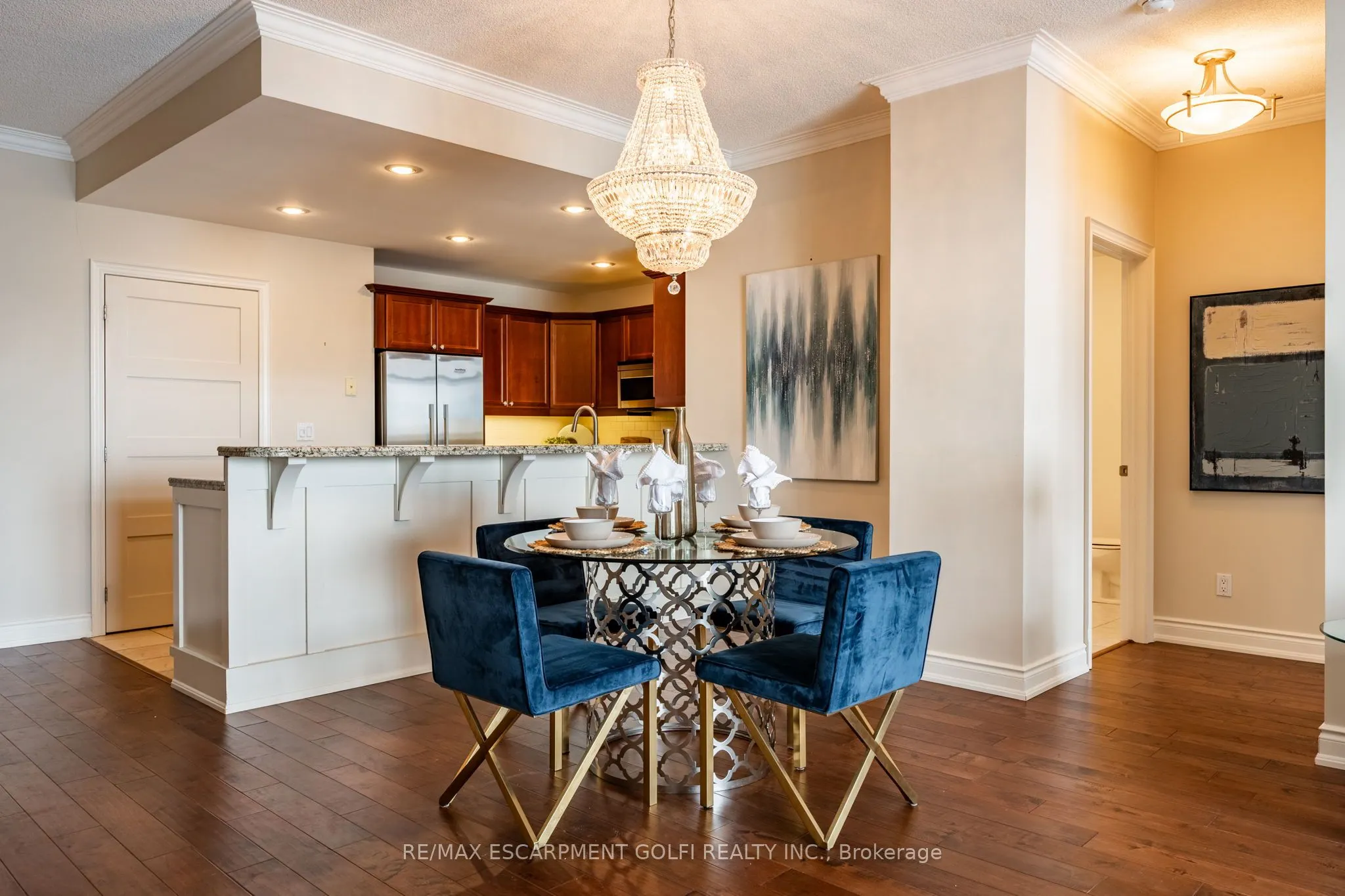 1477 Lakeshore Road, #304