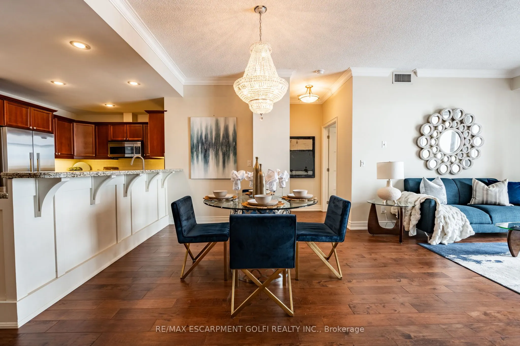 1477 Lakeshore Road, #304