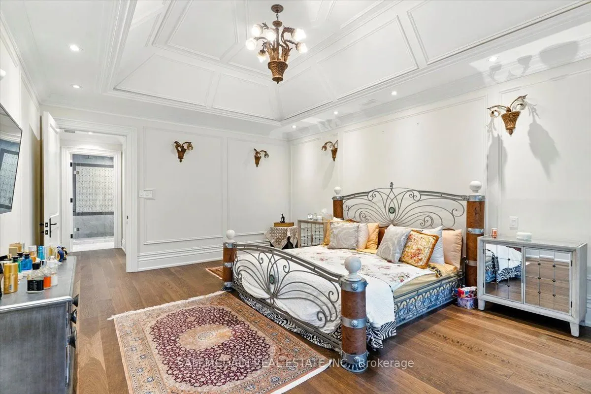 883 Parkland Avenue