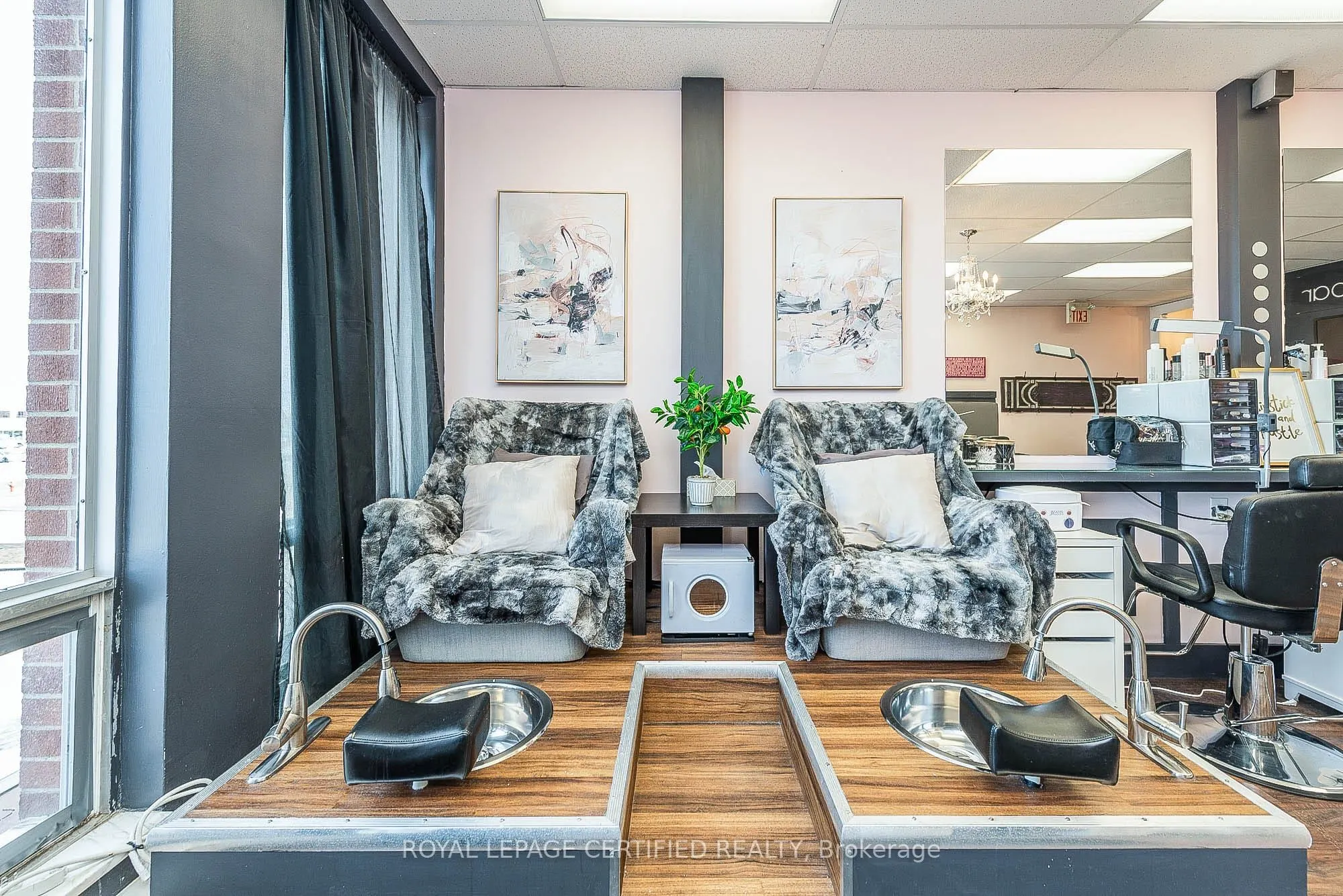 278 Queen Street S, #2nd Floor