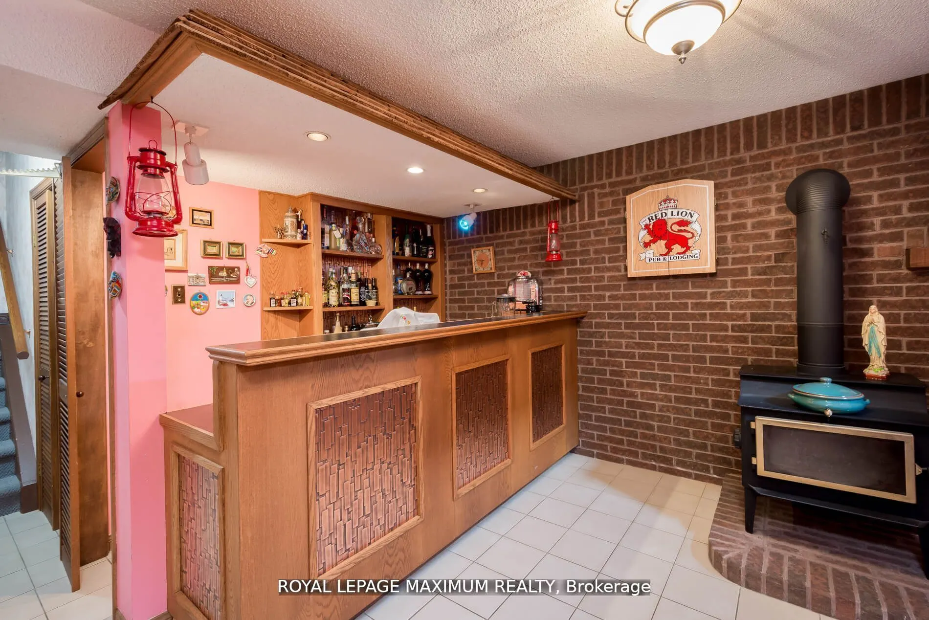 44 Flagstick Court