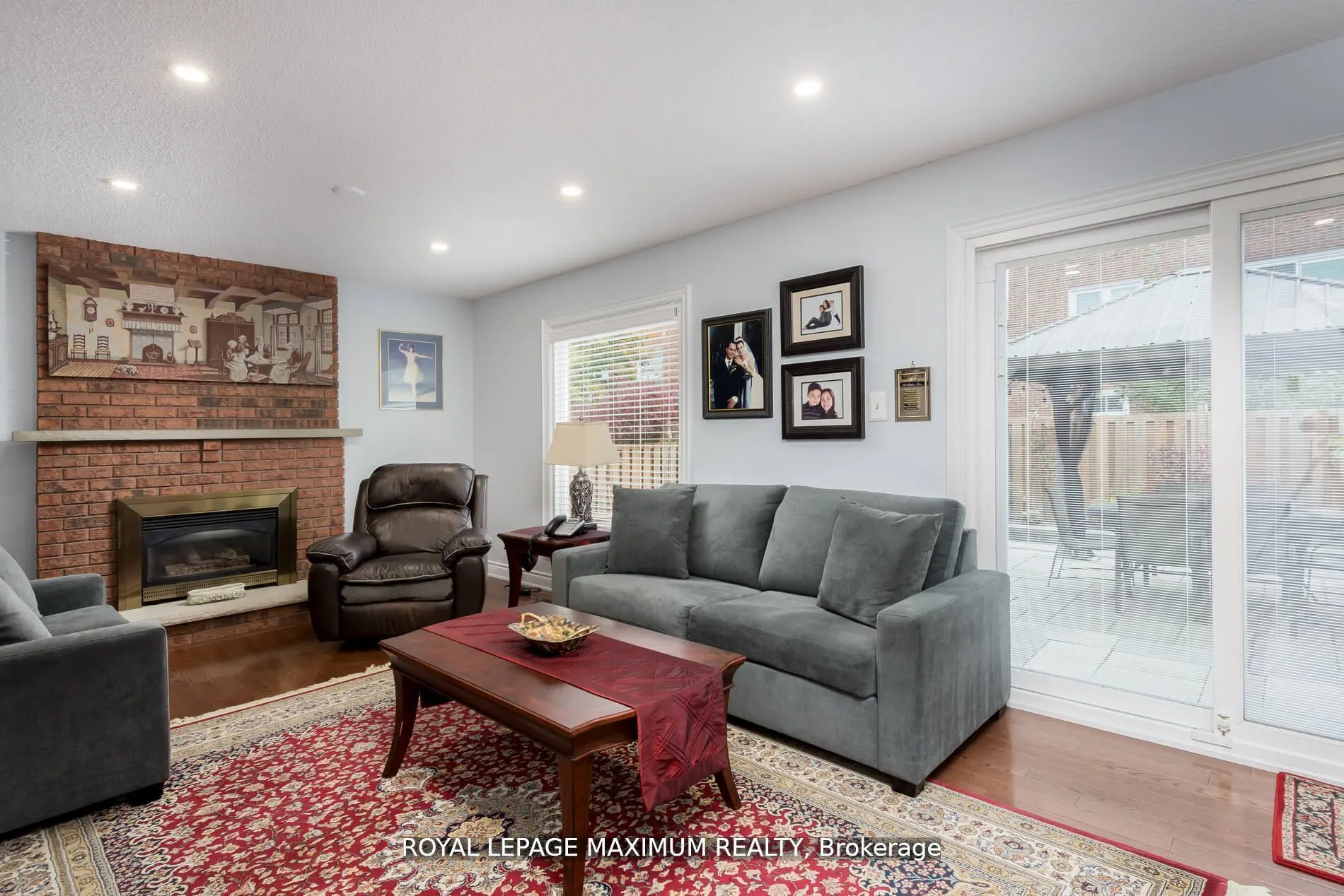 44 Flagstick Court