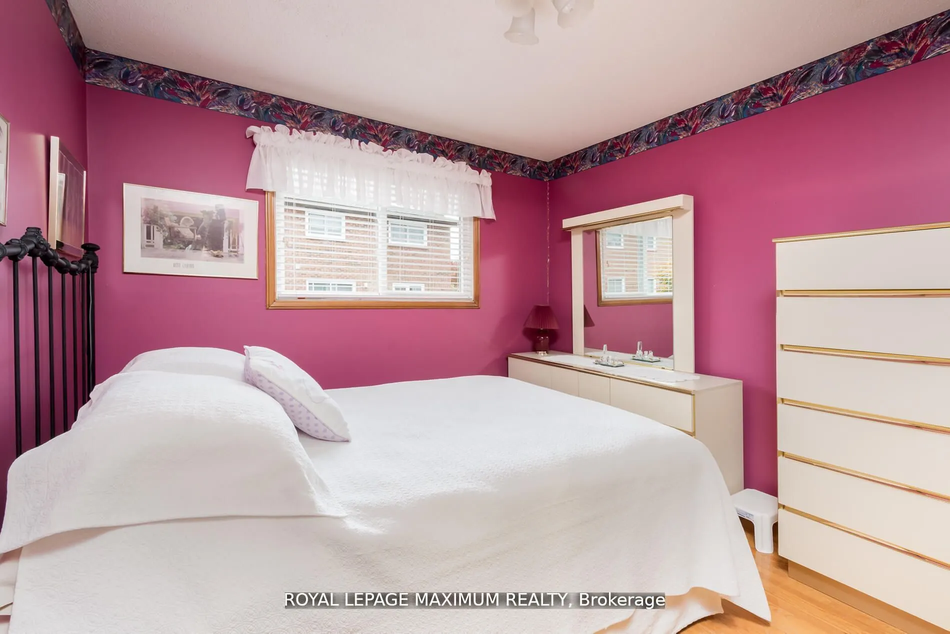 44 Flagstick Court
