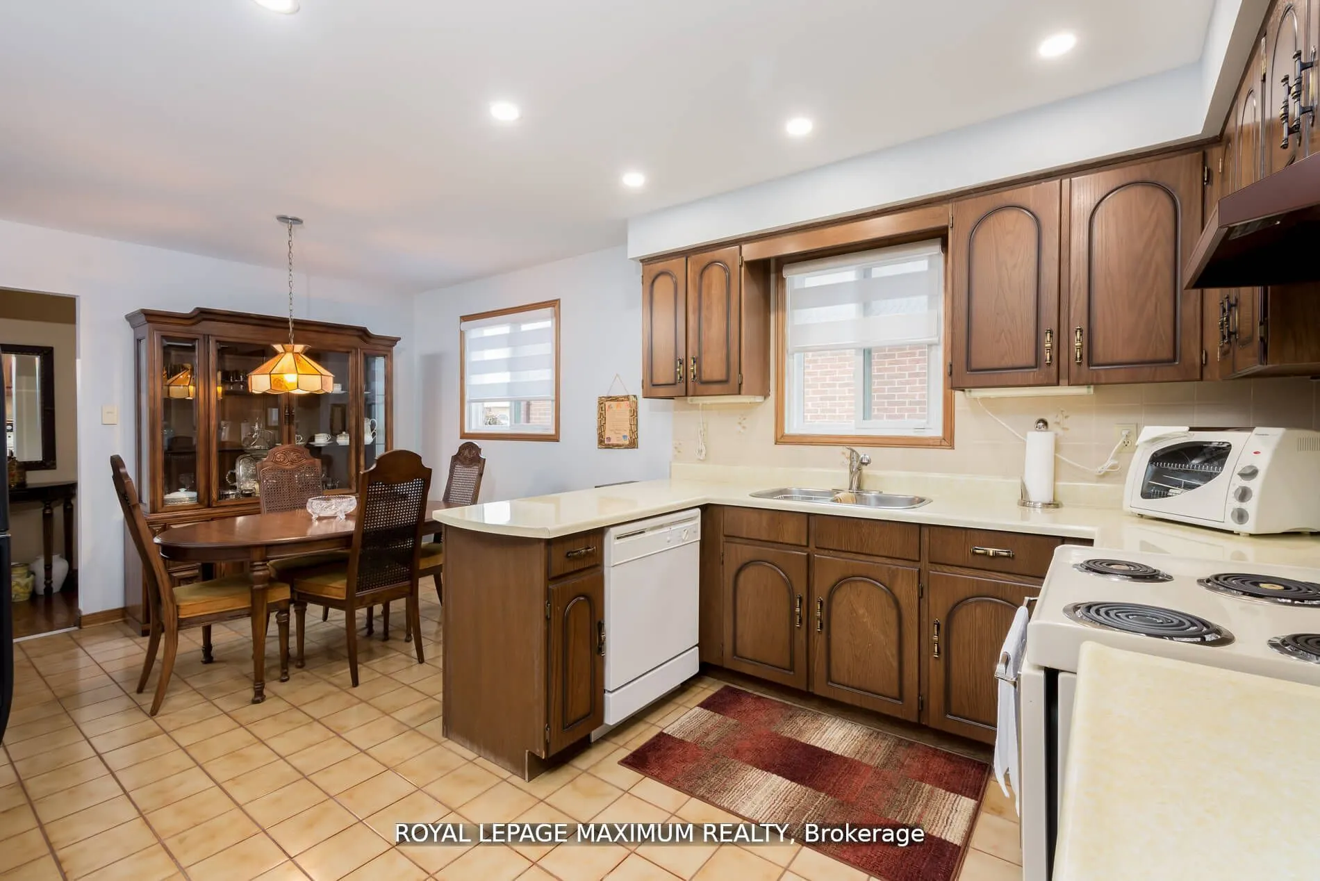 44 Flagstick Court
