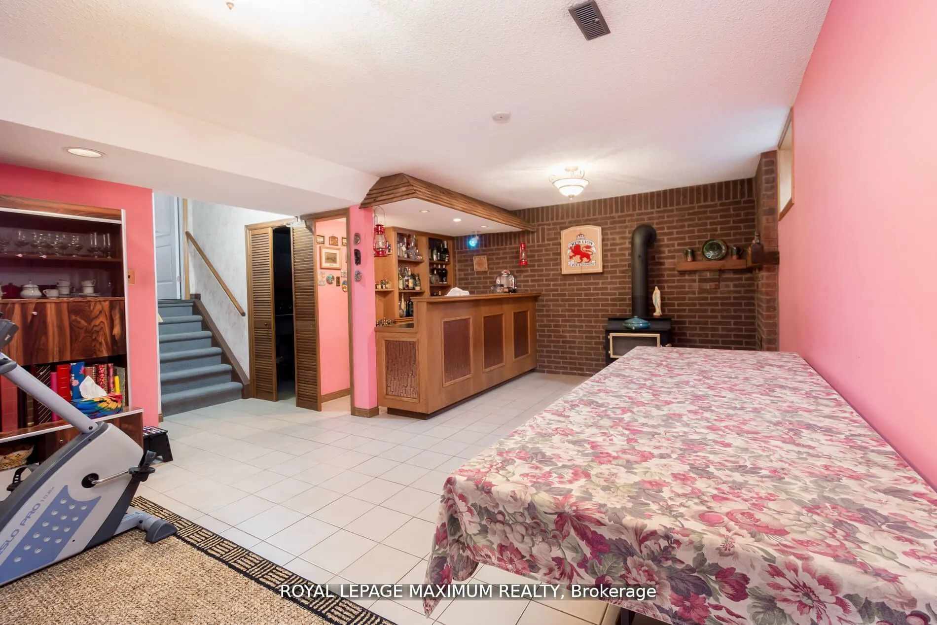 44 Flagstick Court