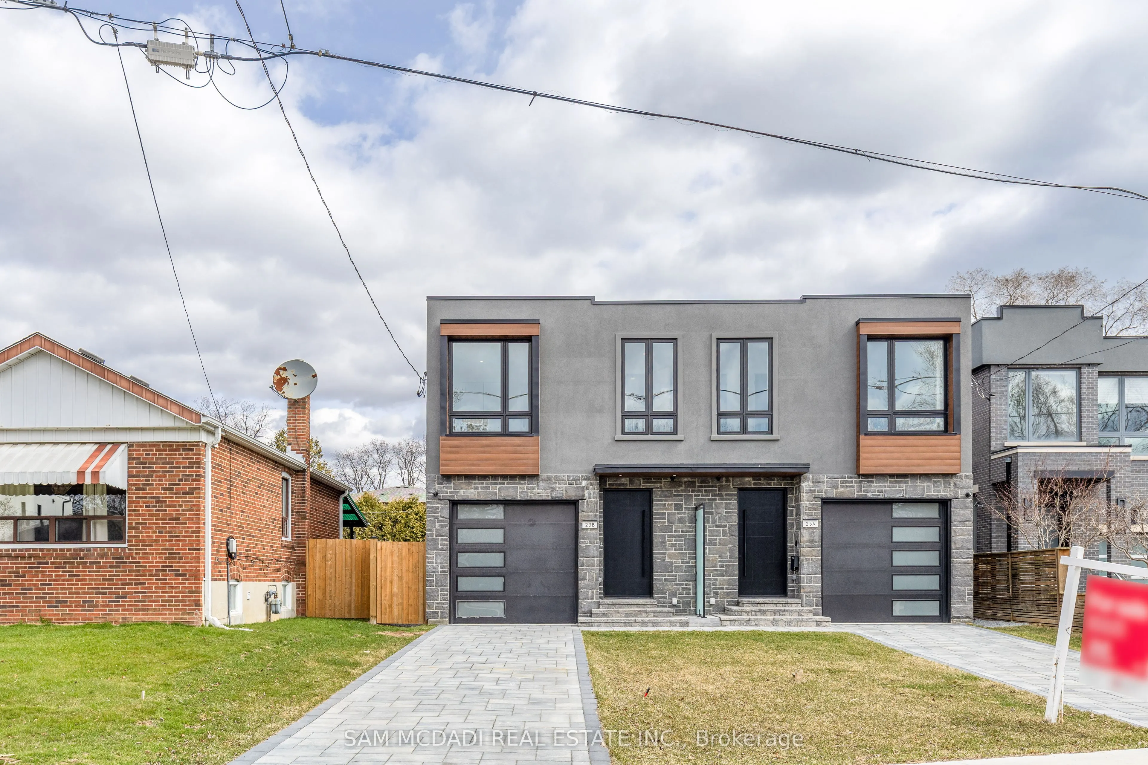 23B Maple Avenue N