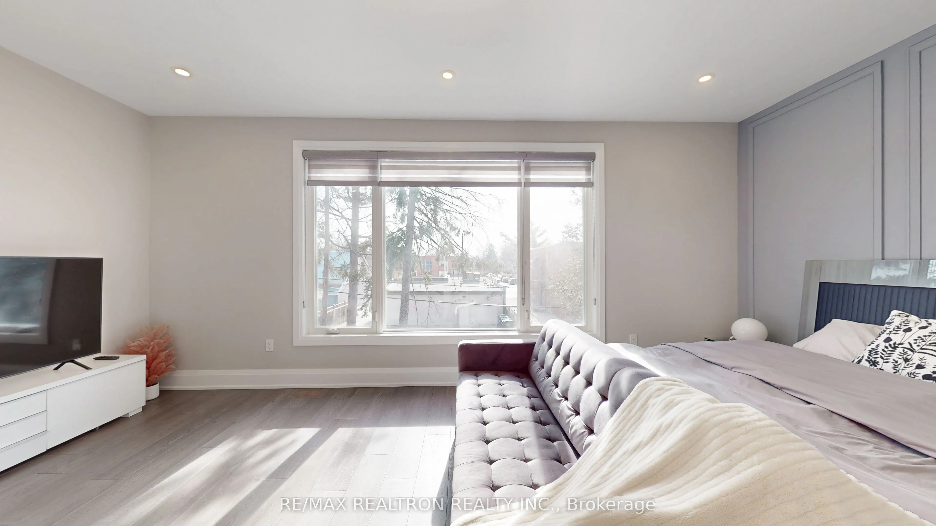 Unit25A Tecumseth Avenue