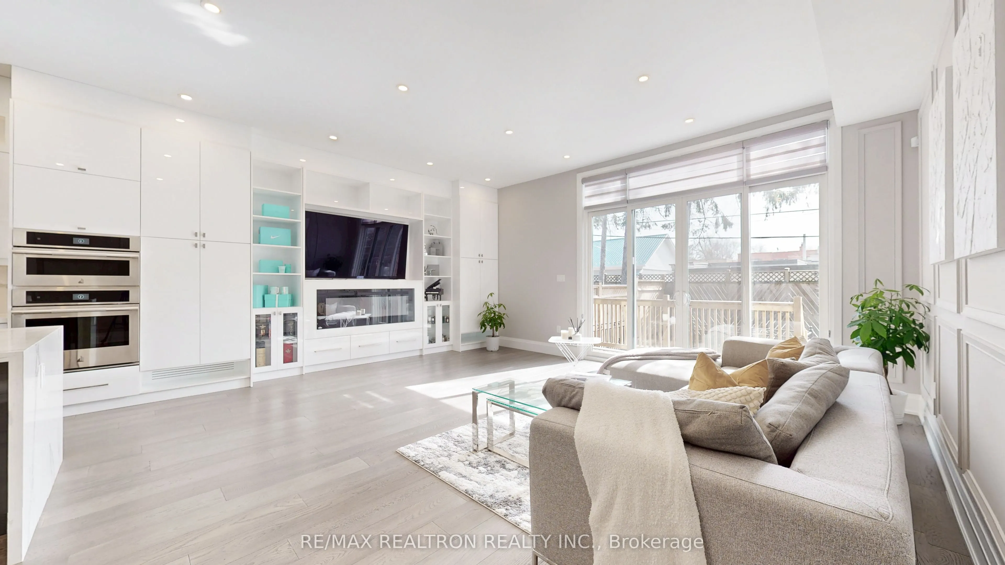 Unit25A Tecumseth Avenue