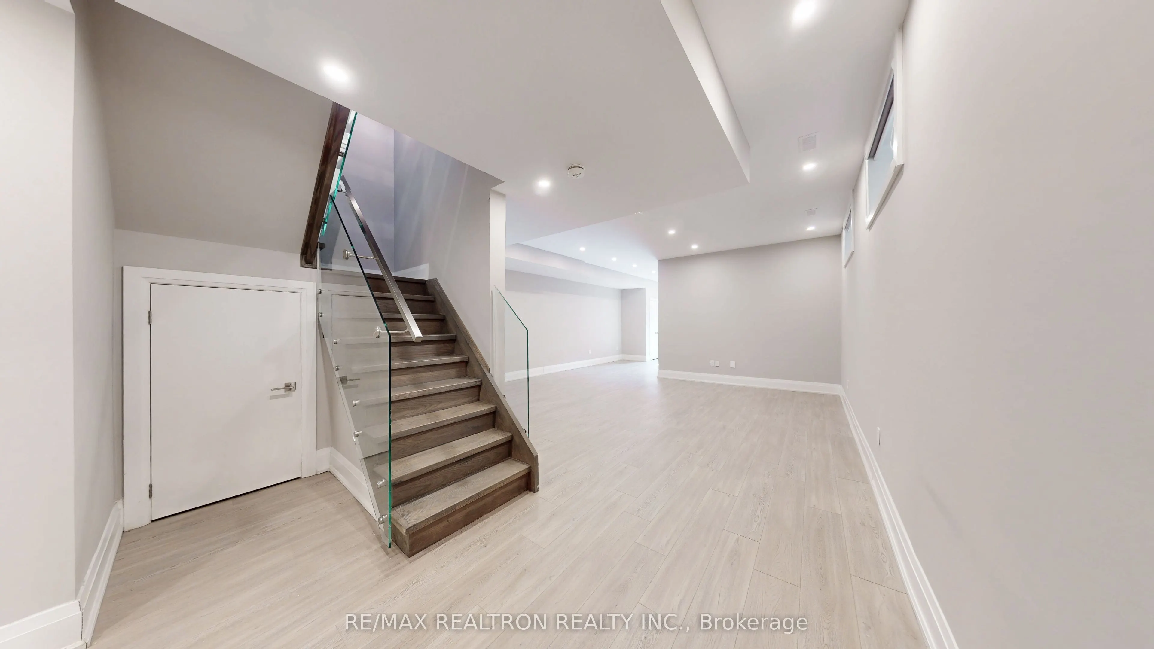 Unit25A Tecumseth Avenue