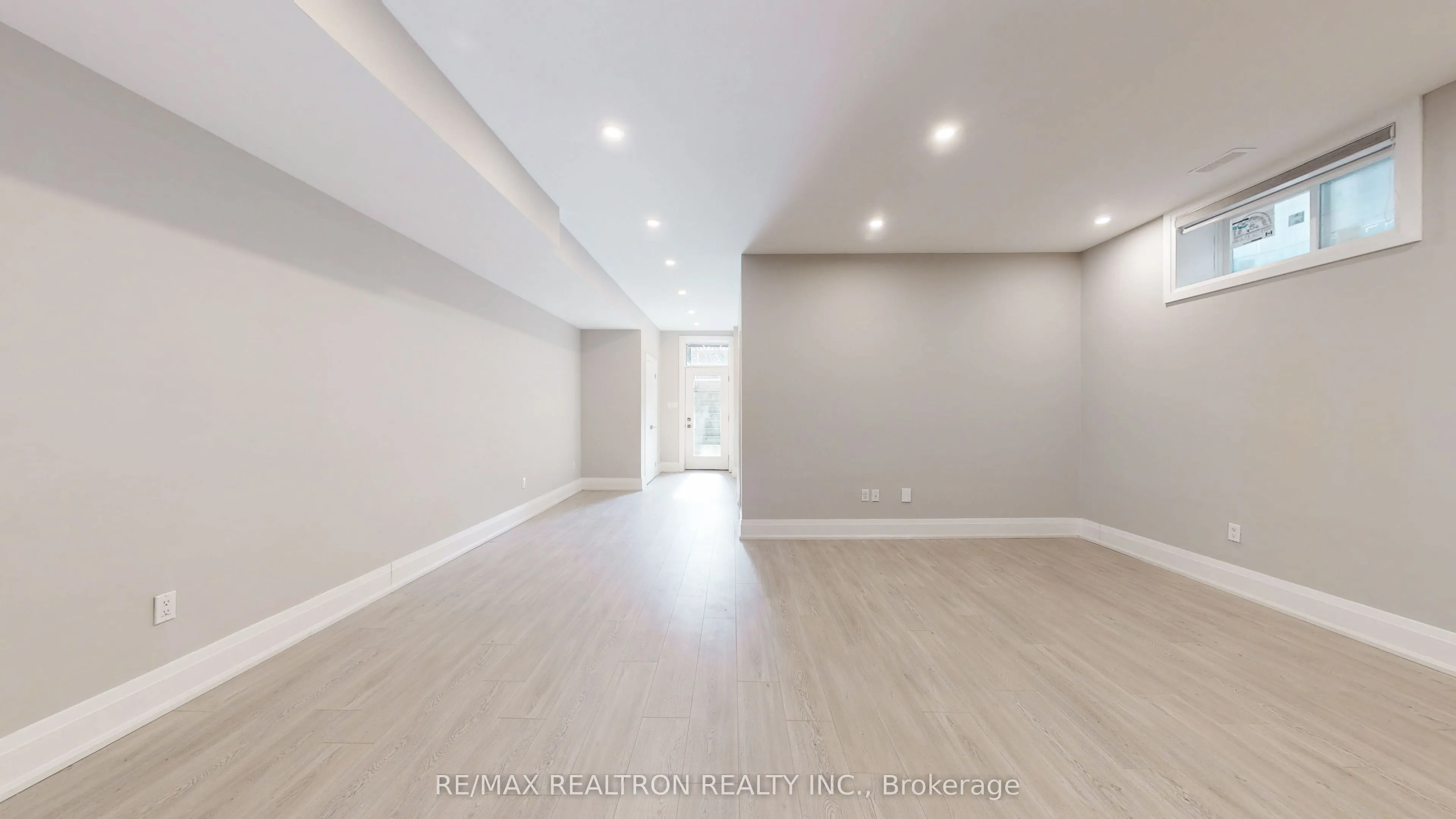 Unit25A Tecumseth Avenue
