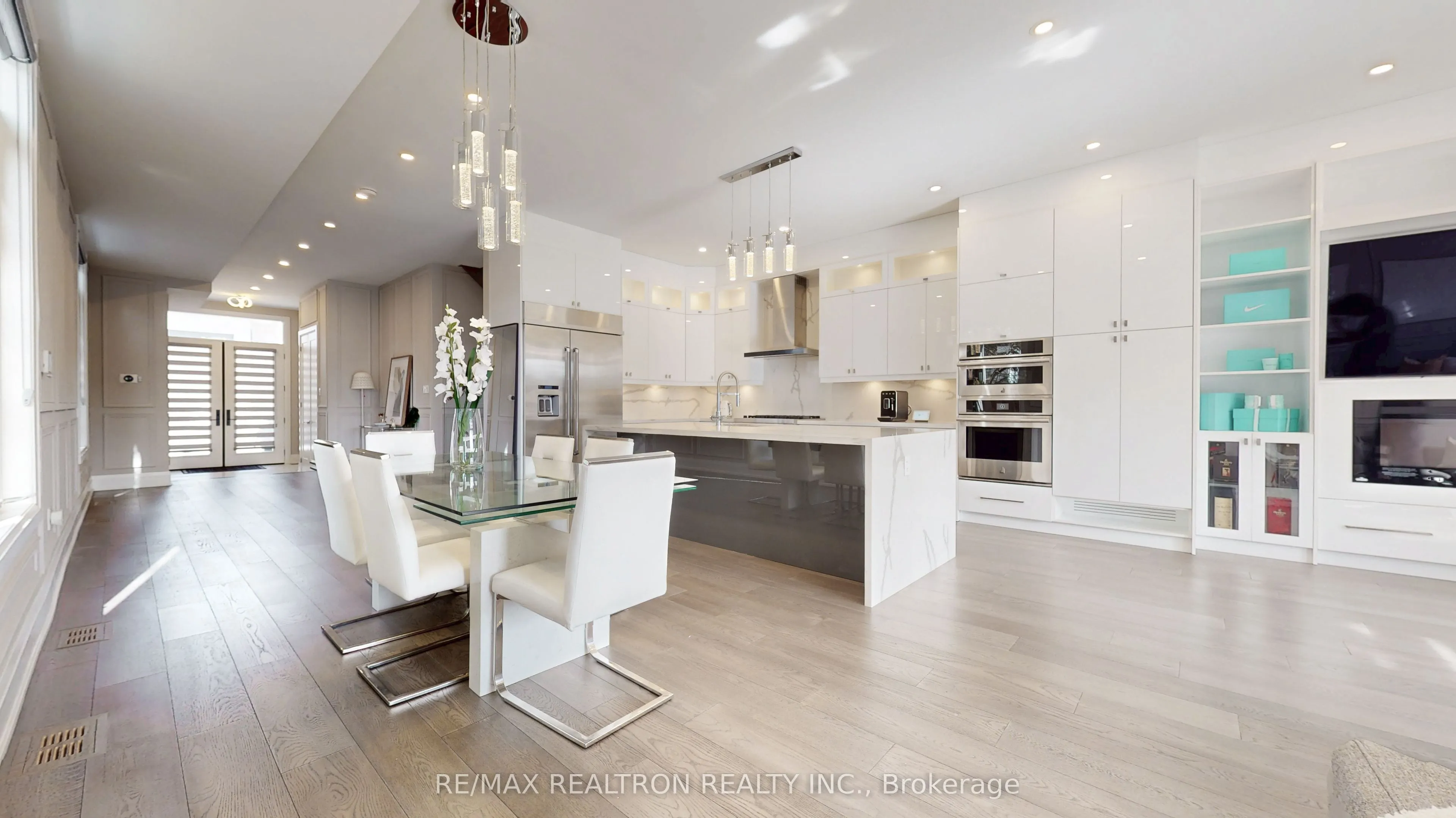 Unit25A Tecumseth Avenue