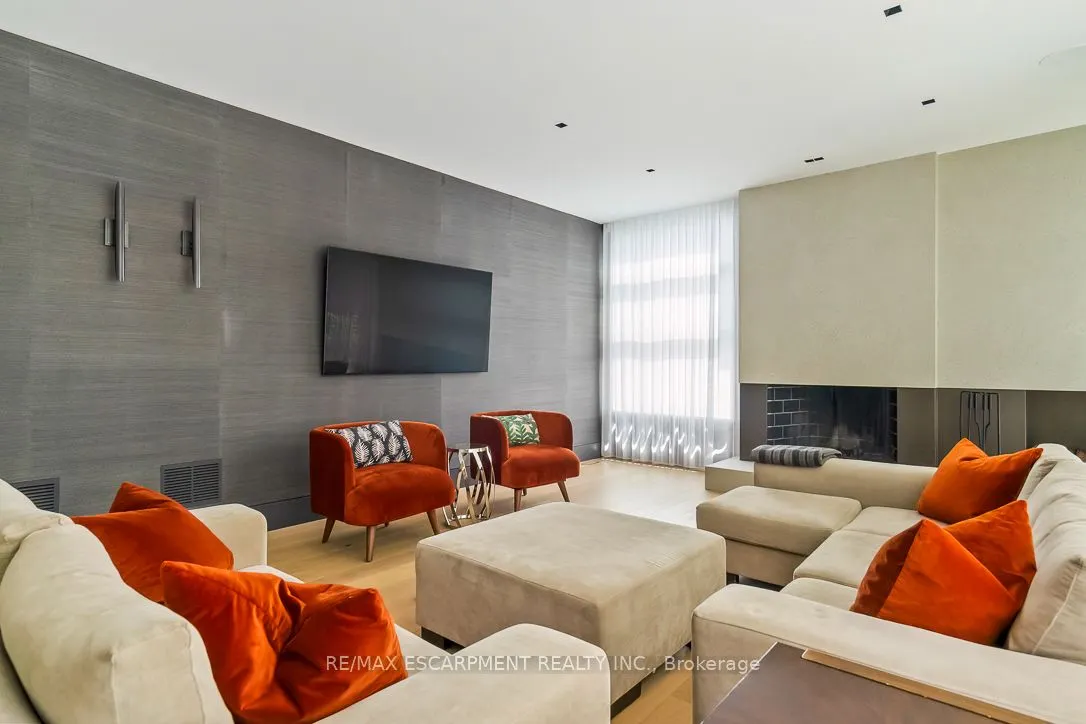 1308 Greenoaks Drive