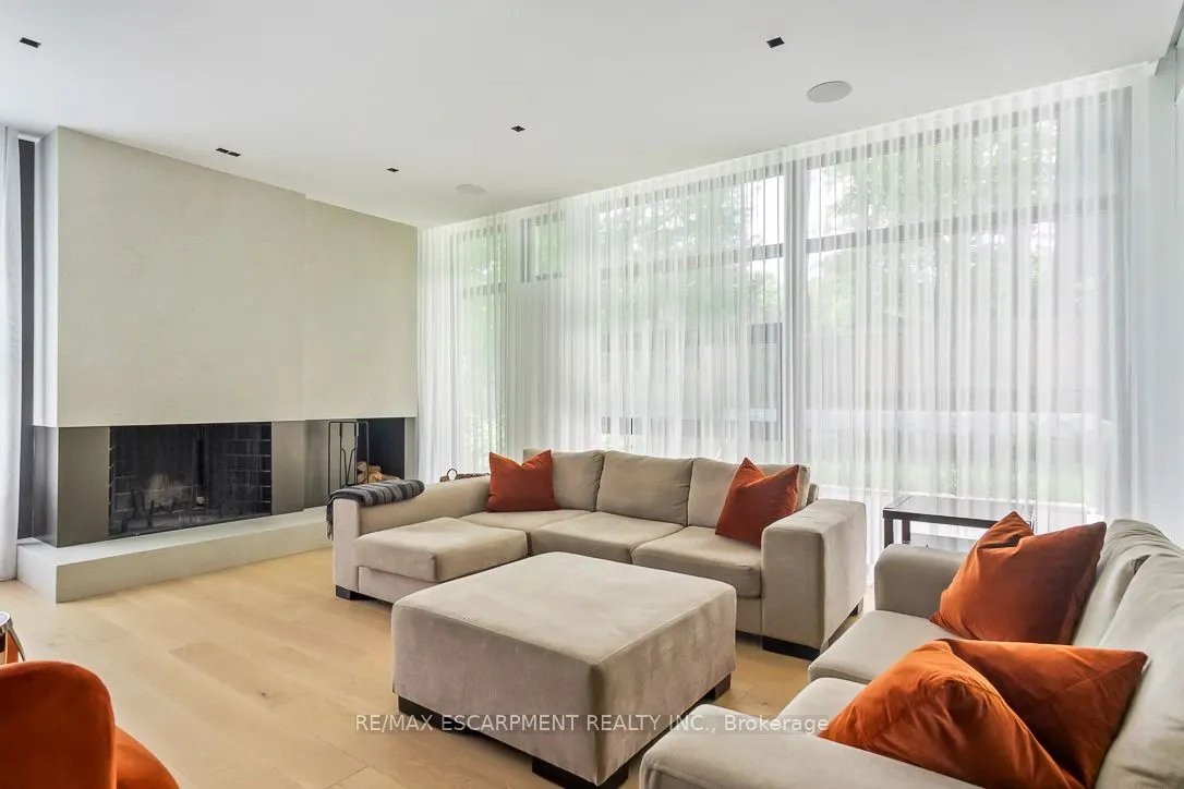 1308 Greenoaks Drive