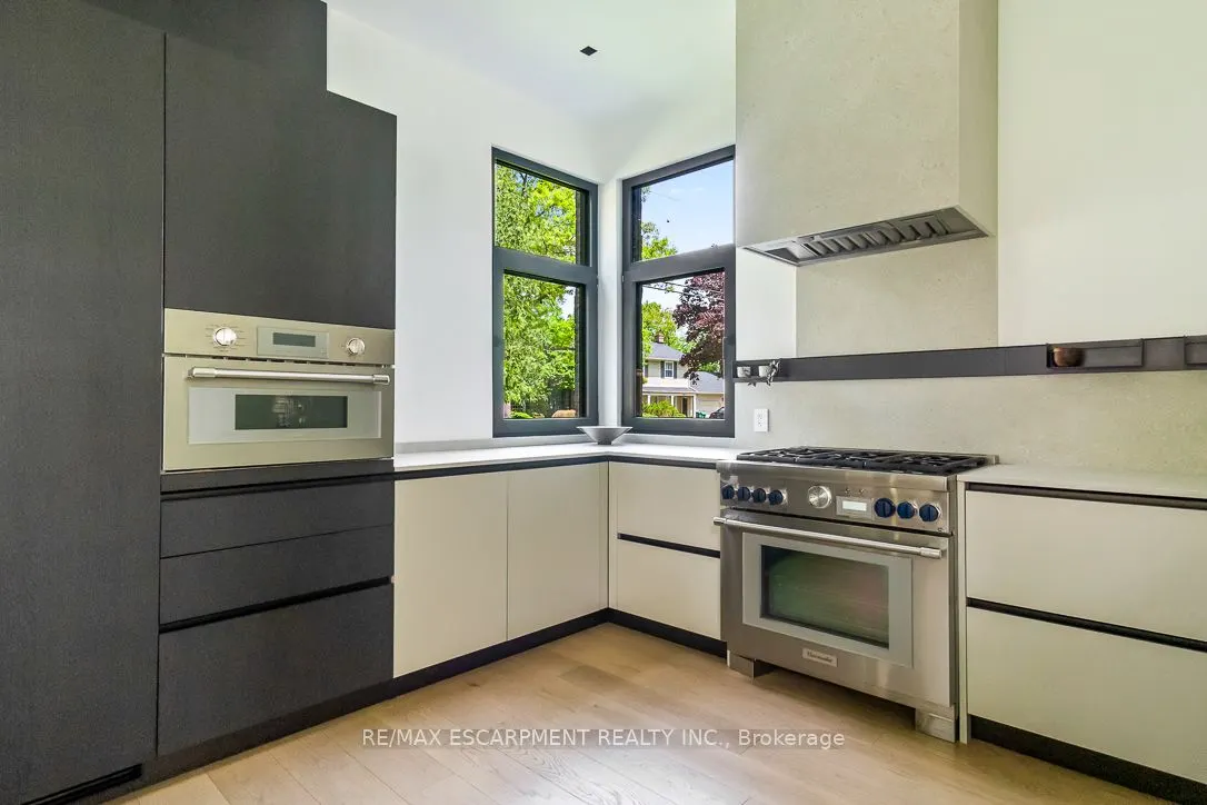 1308 Greenoaks Drive