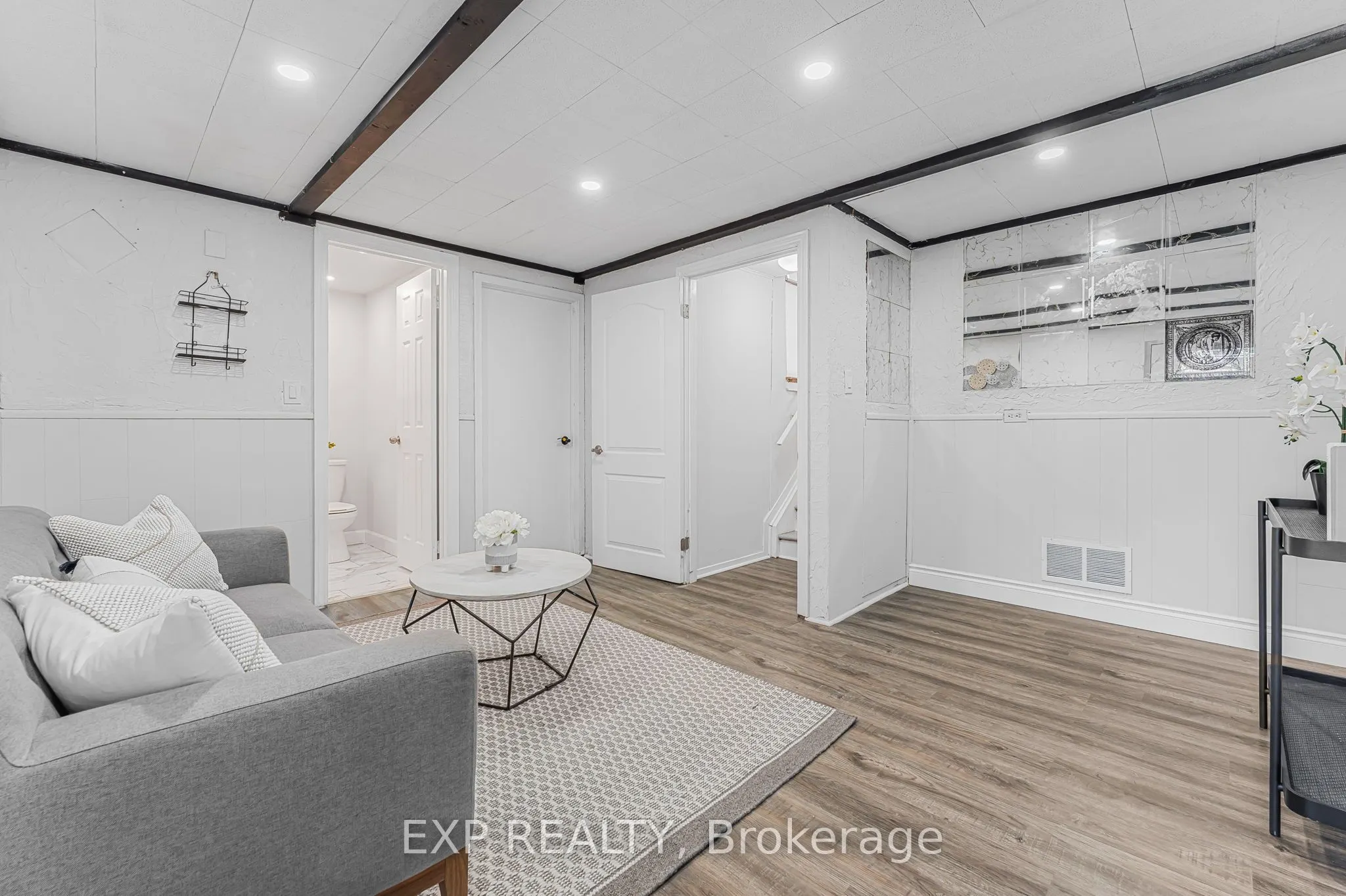 608 Thornwood Avenue