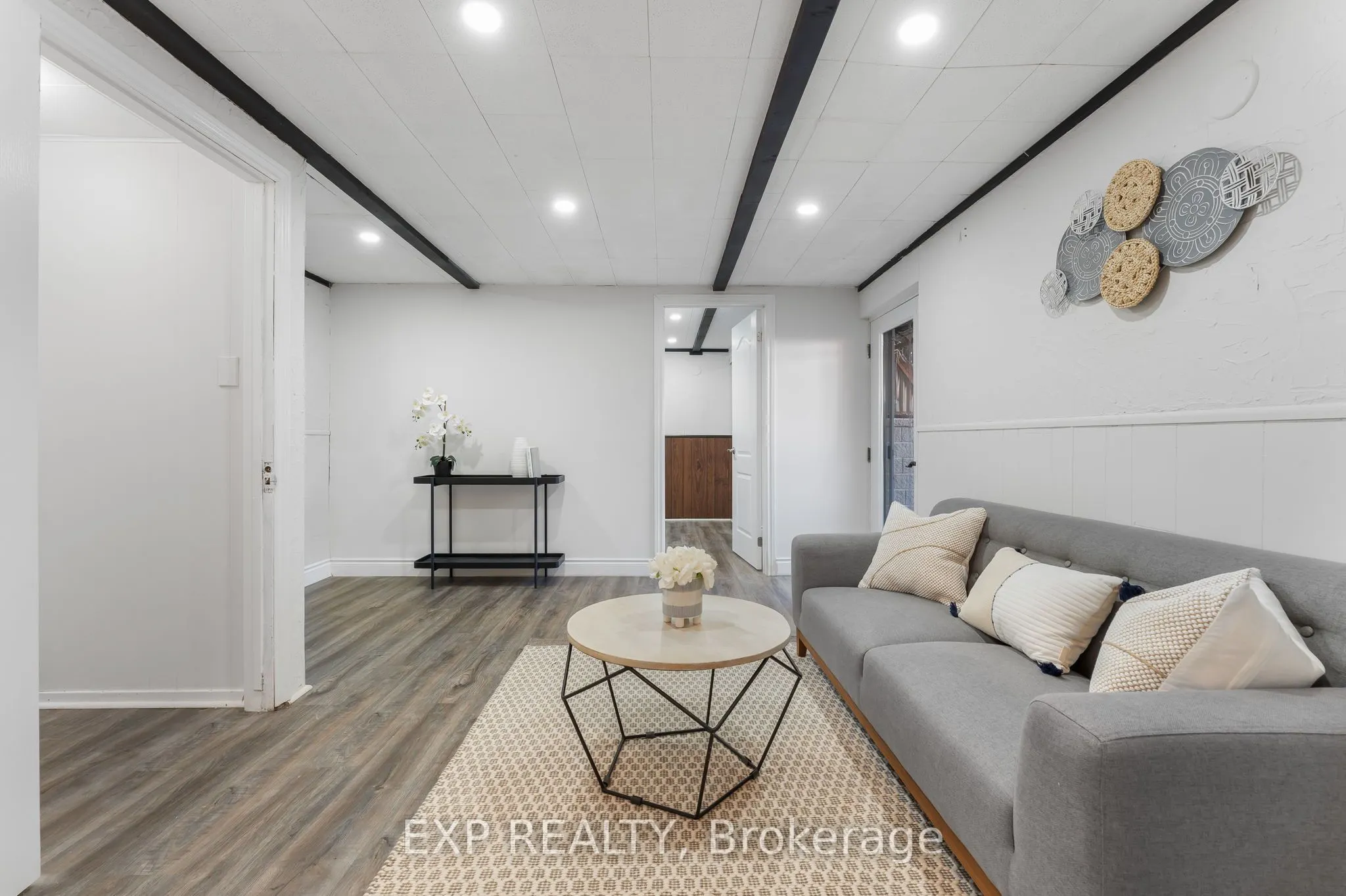 608 Thornwood Avenue