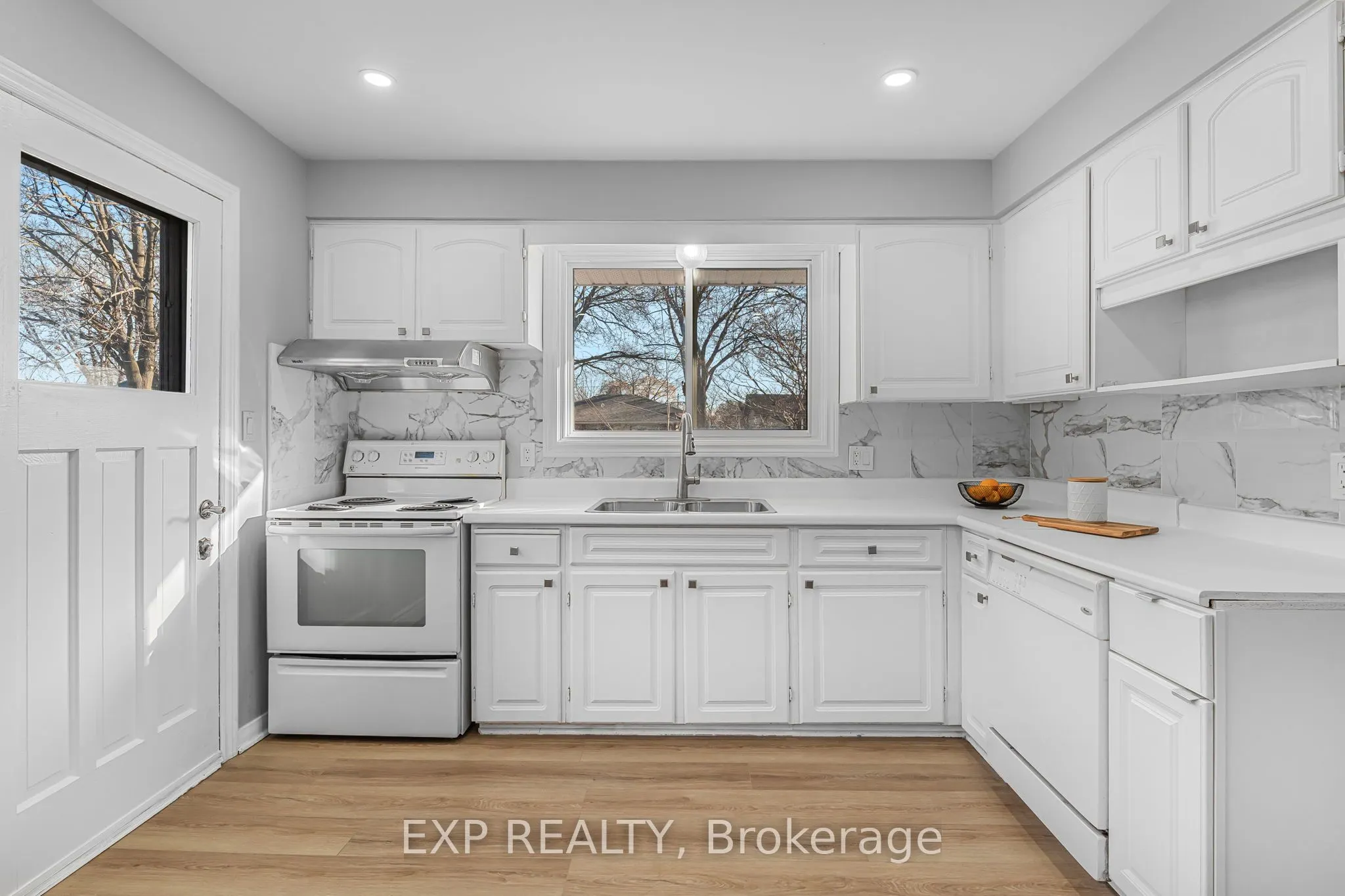 608 Thornwood Avenue