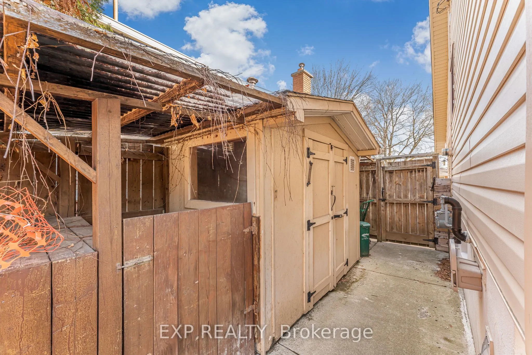 608 Thornwood Avenue