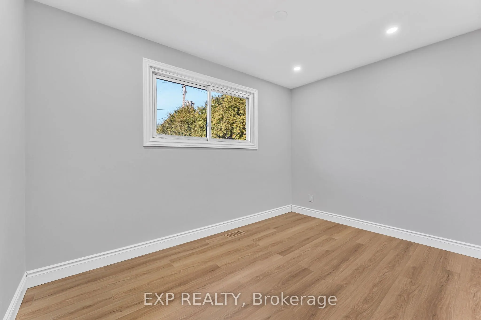 608 Thornwood Avenue