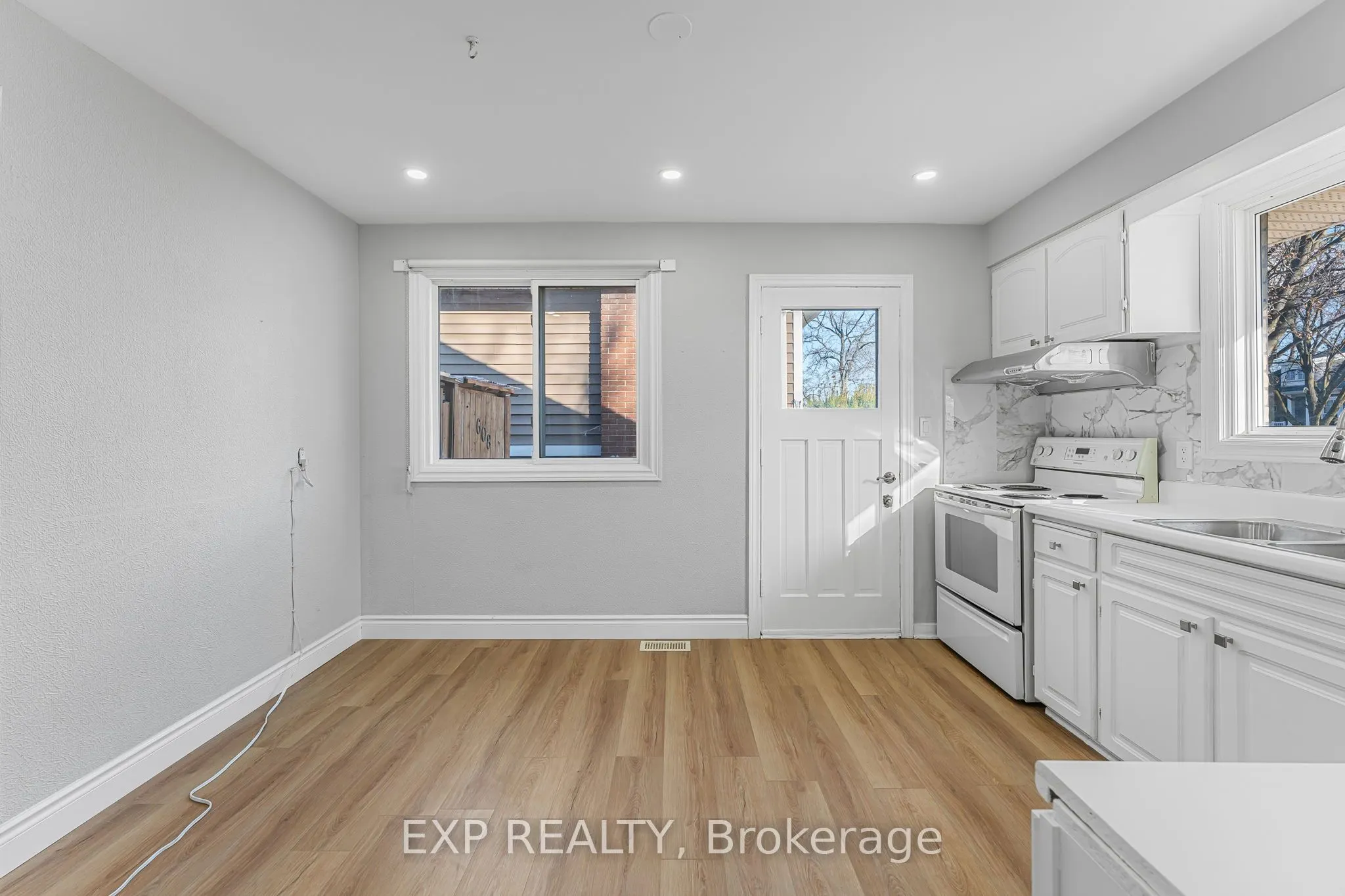 608 Thornwood Avenue