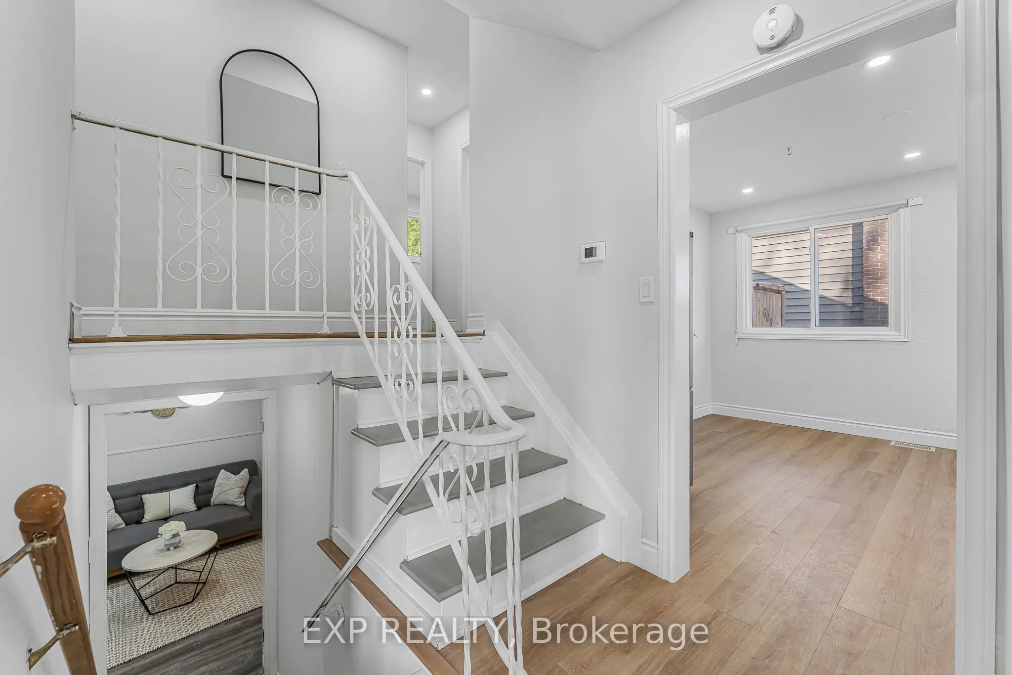 608 Thornwood Avenue