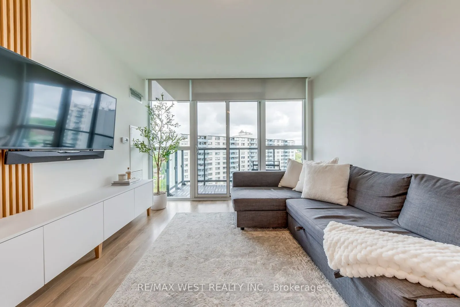 1461 Lawrence Avenue W, #1104
