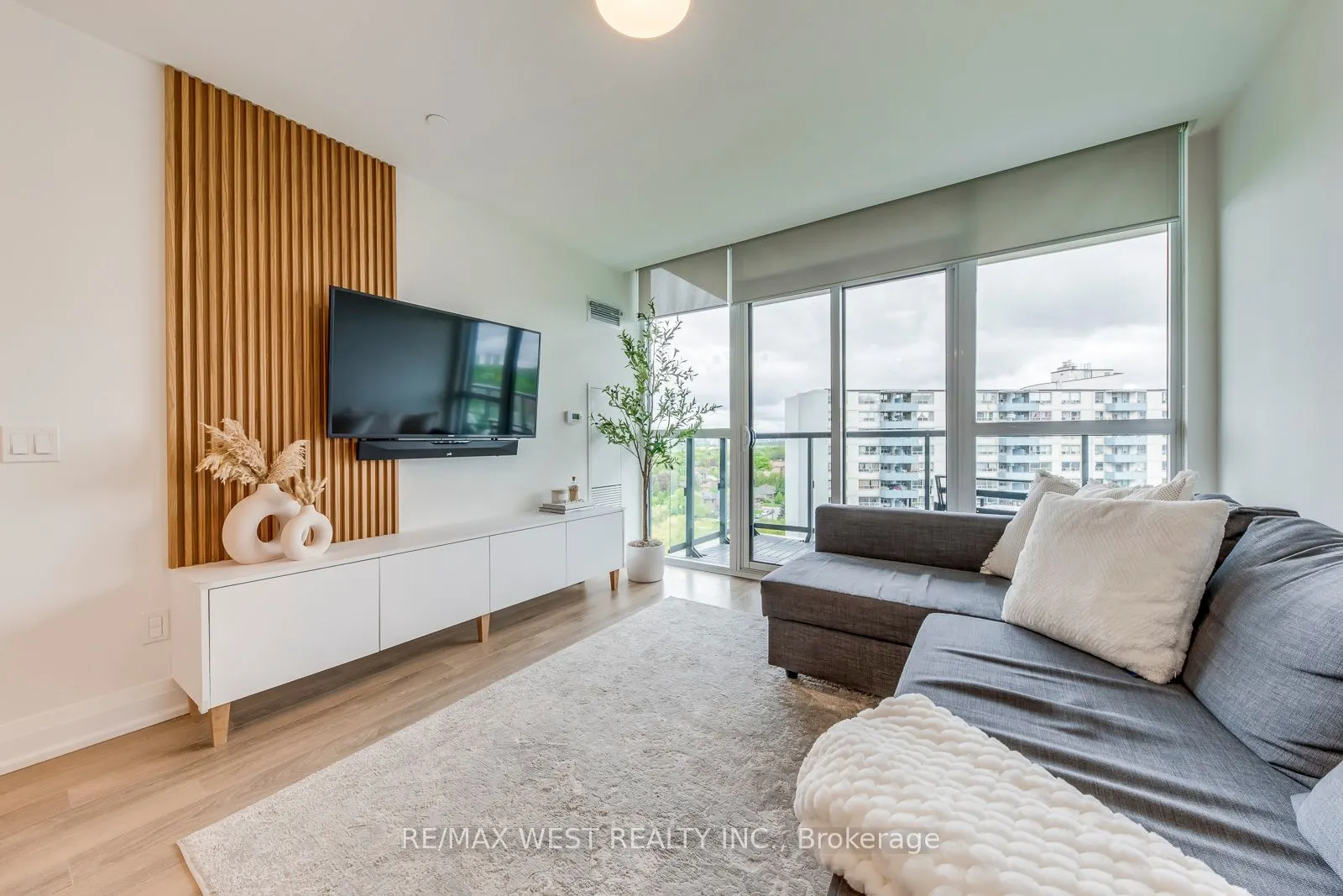 1461 Lawrence Avenue W, #1104