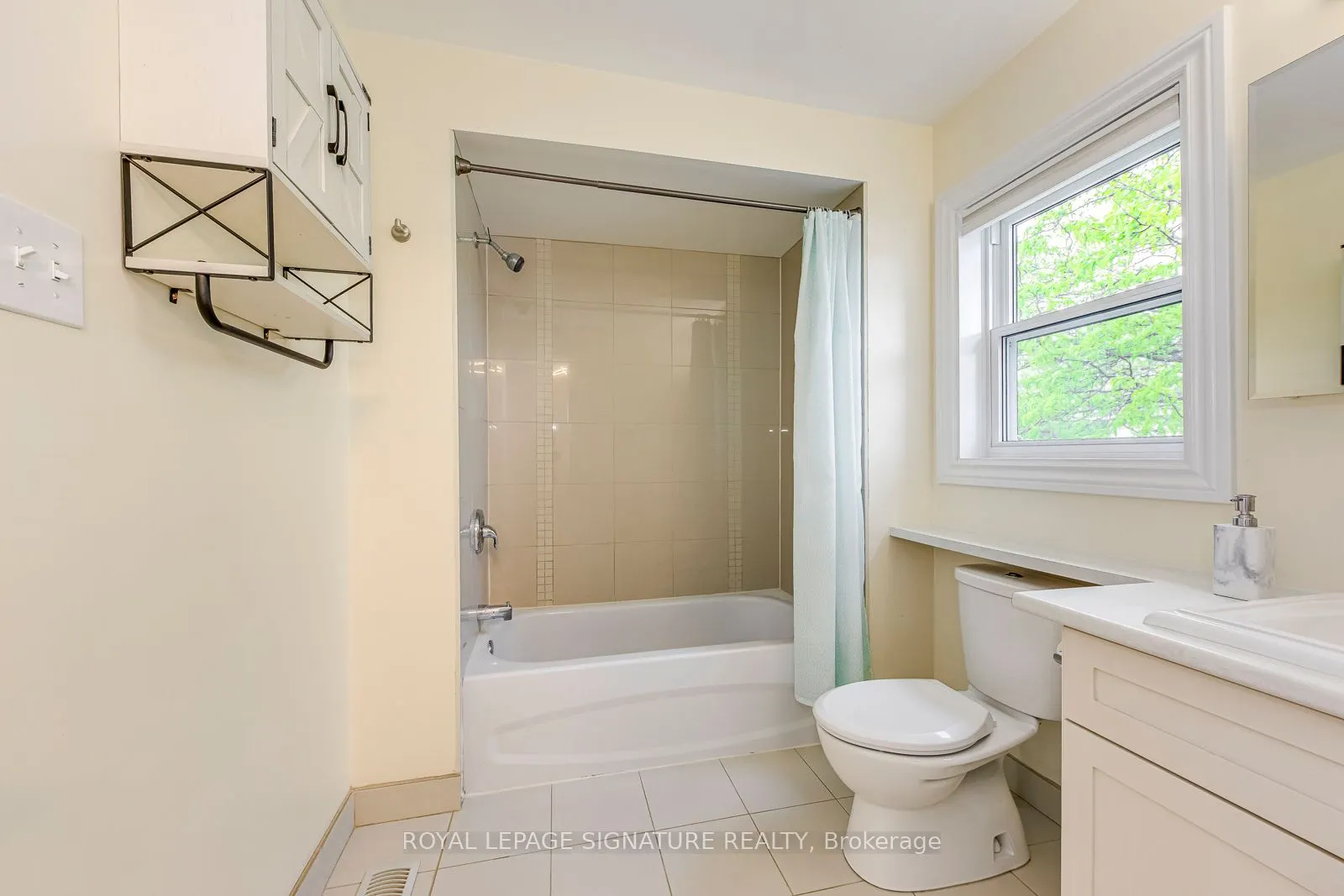5659 Glen Erin Drive, #71