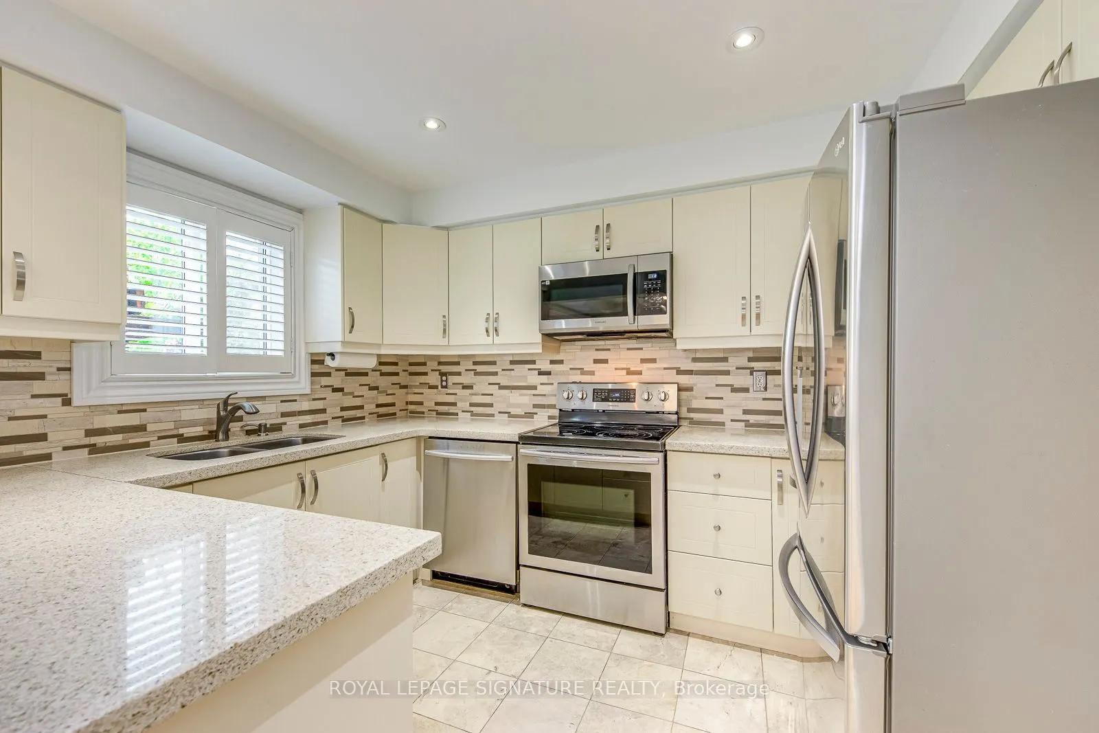 5659 Glen Erin Drive, #71